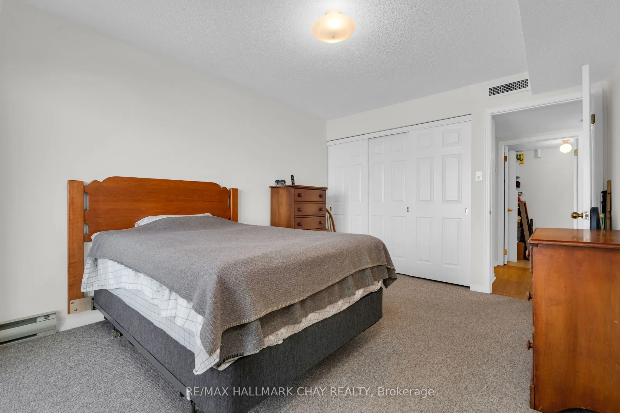 21 Kempenfelt Drive #103