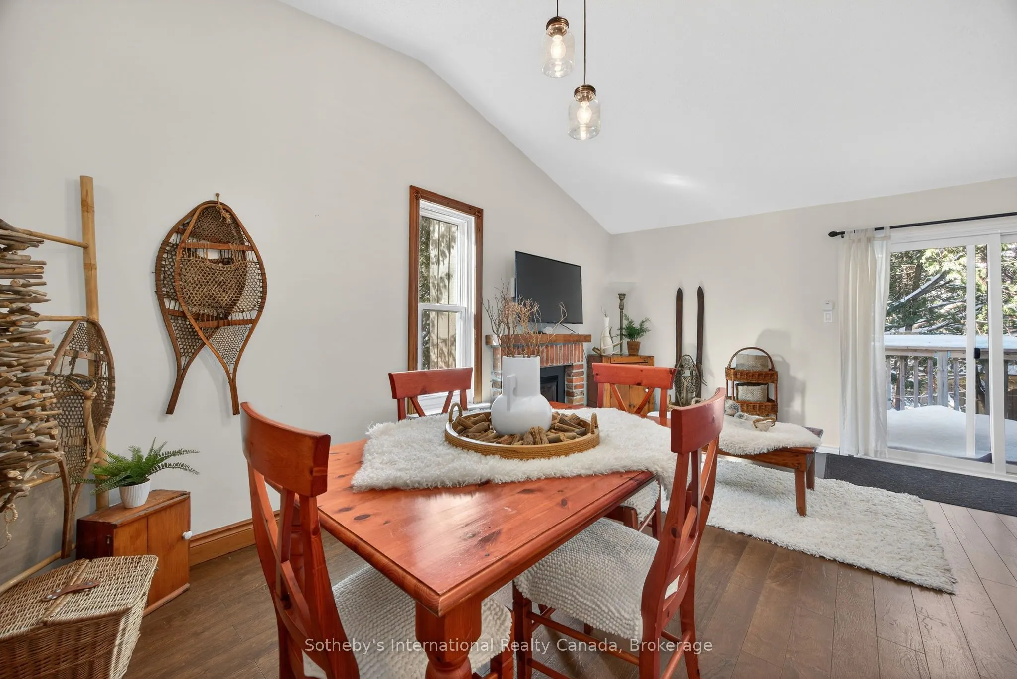 11 Harbour Street W #345