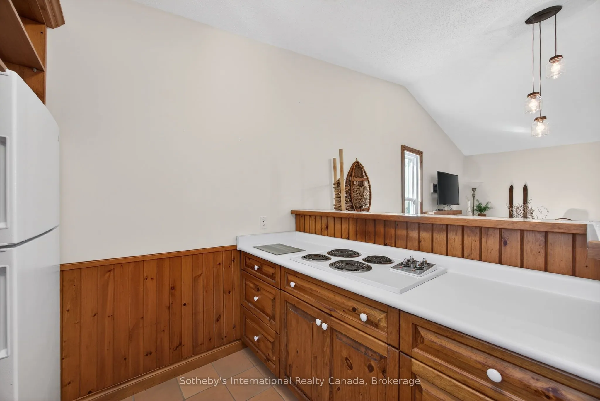 11 Harbour Street W #345