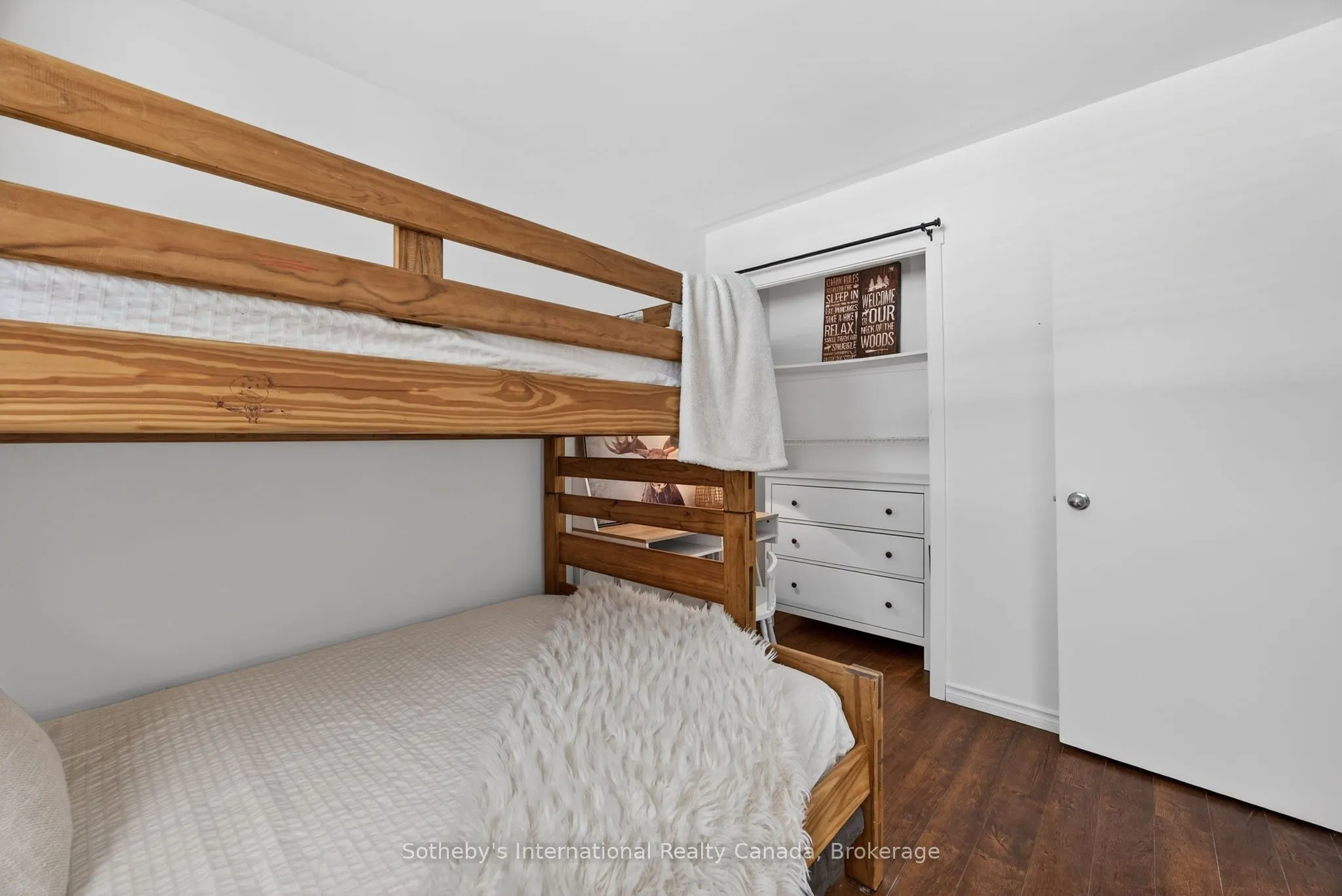 11 Harbour Street W #345