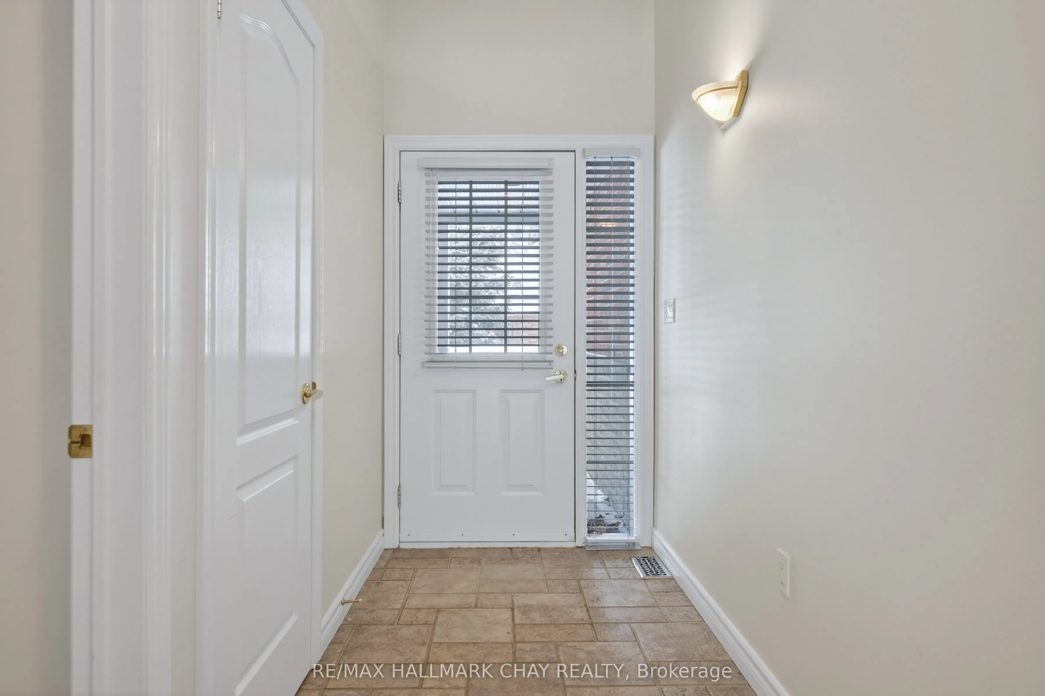 275 Huron Street #11