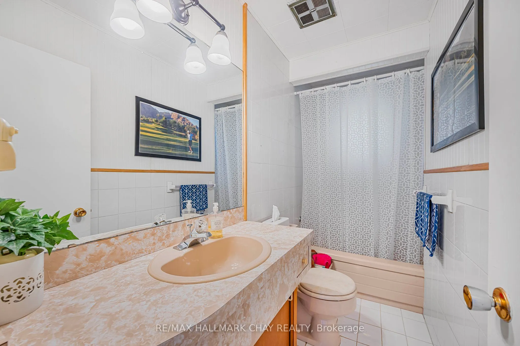 1125 Woodland Drive