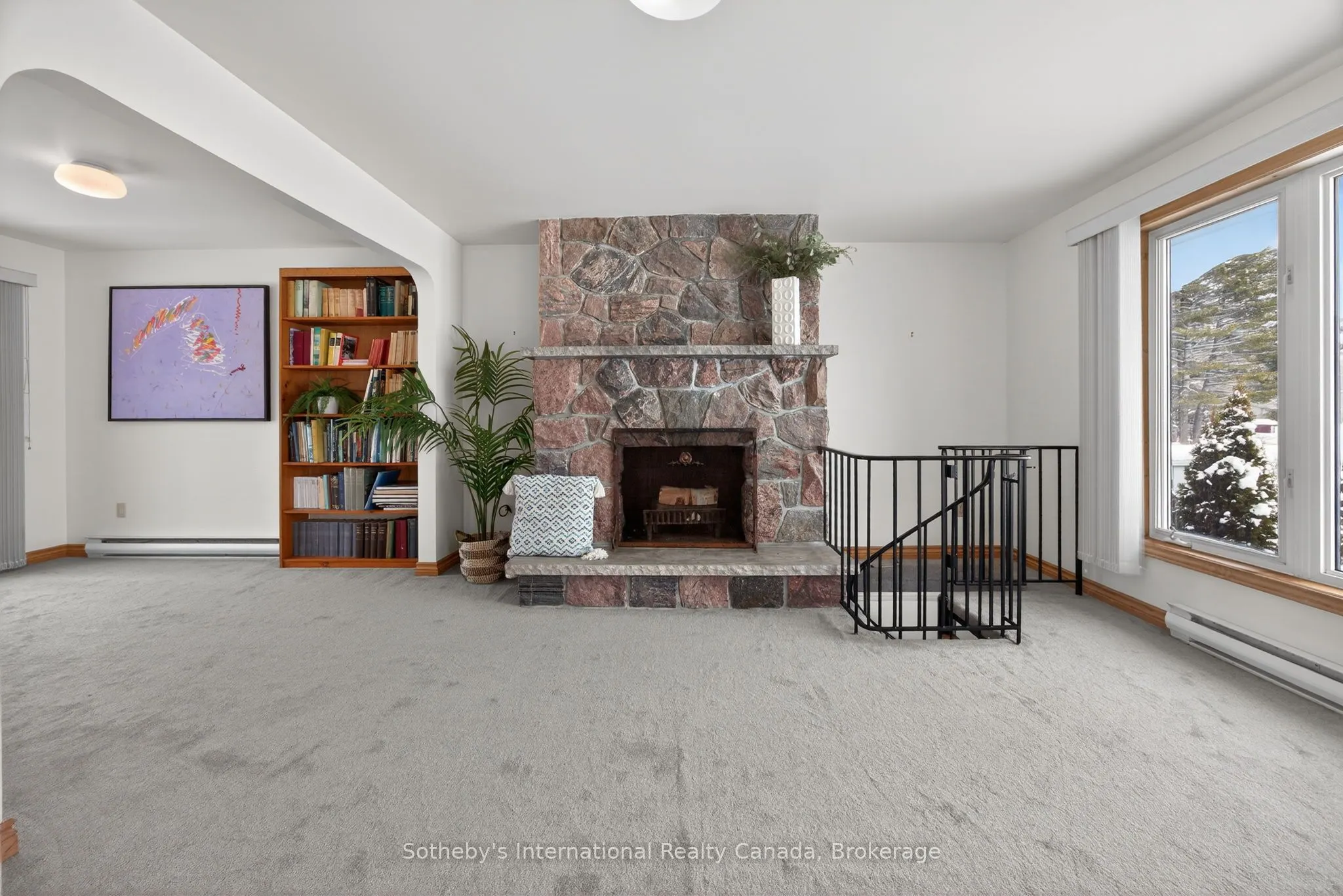 1420 Tiny Beaches Road N