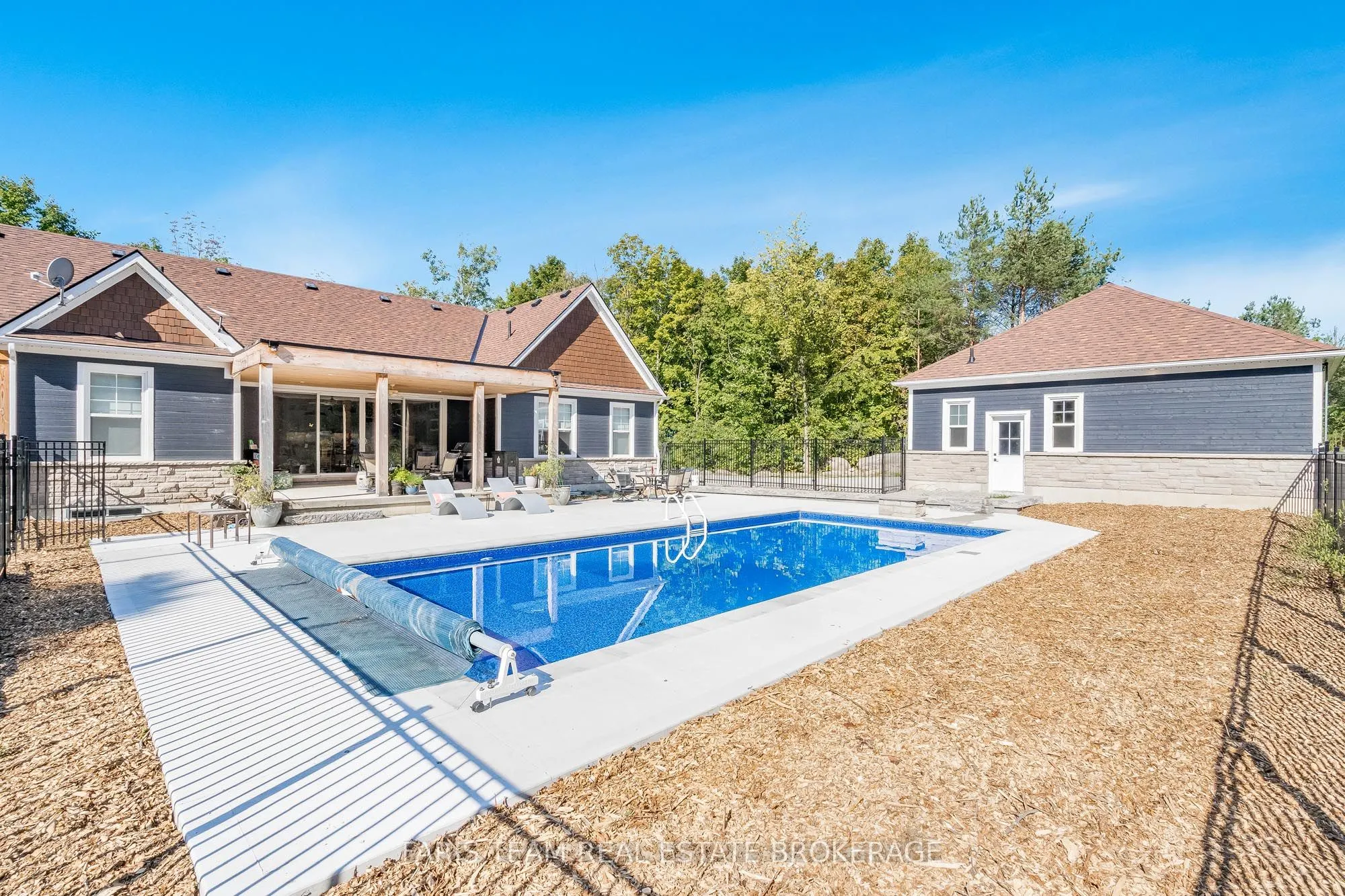 1555 Baseline Road S