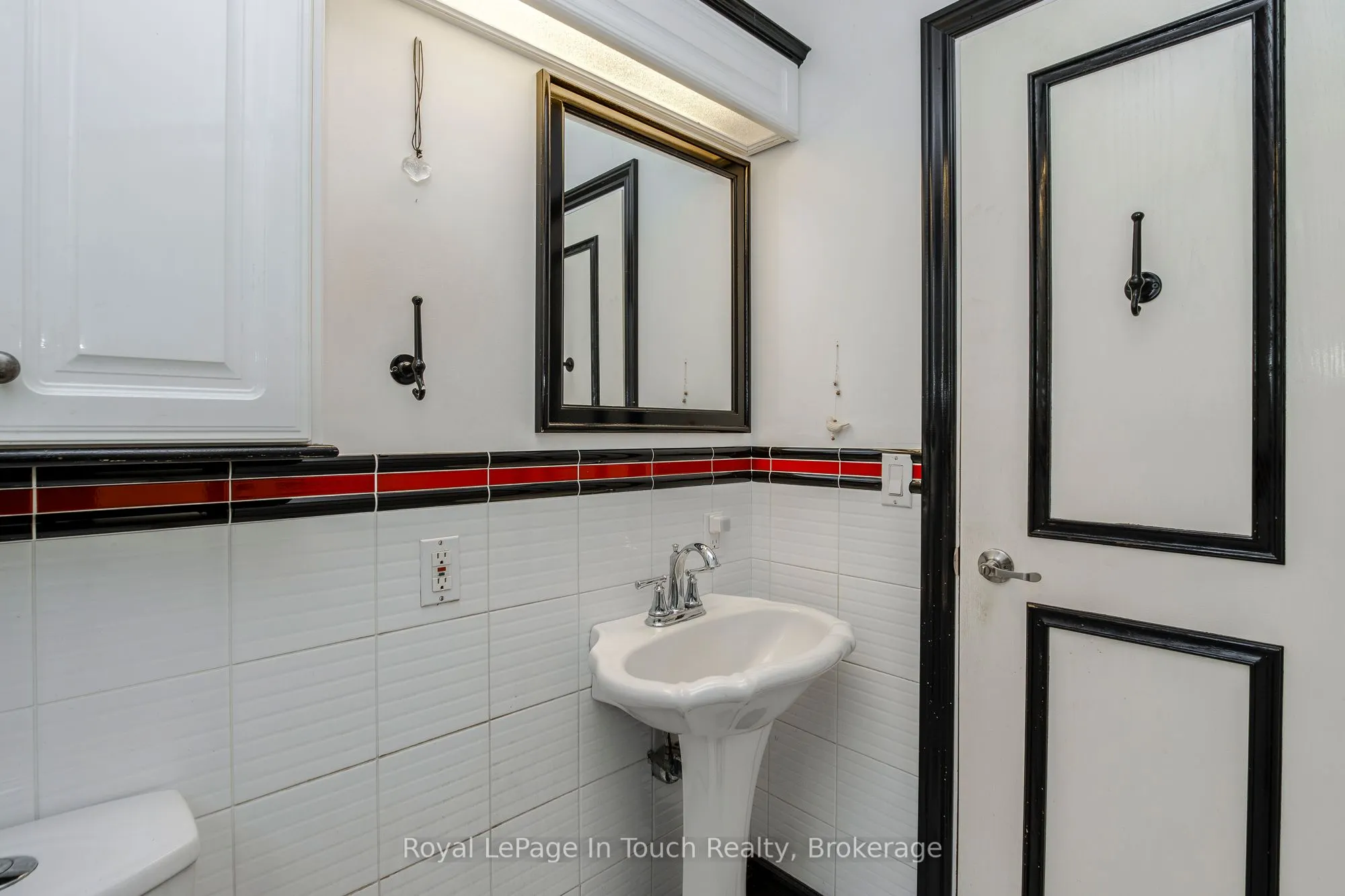 2554 Champlain Road