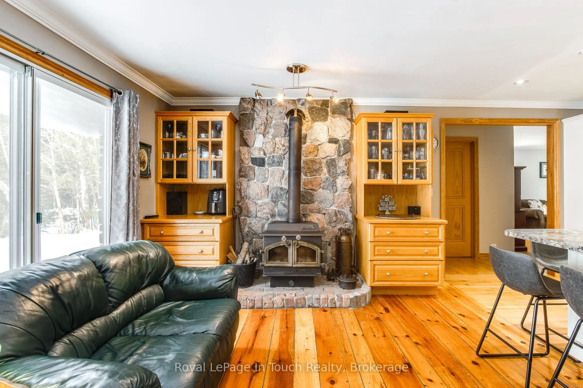 2554 Champlain Road