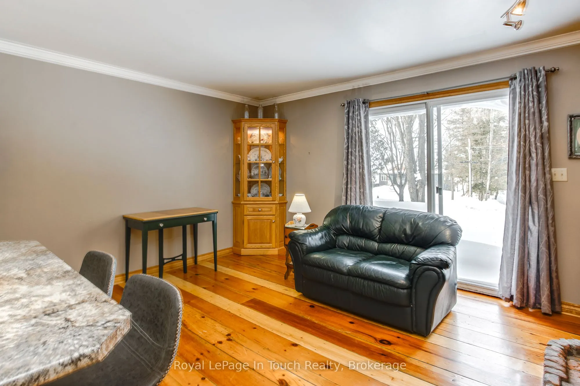 2554 Champlain Road