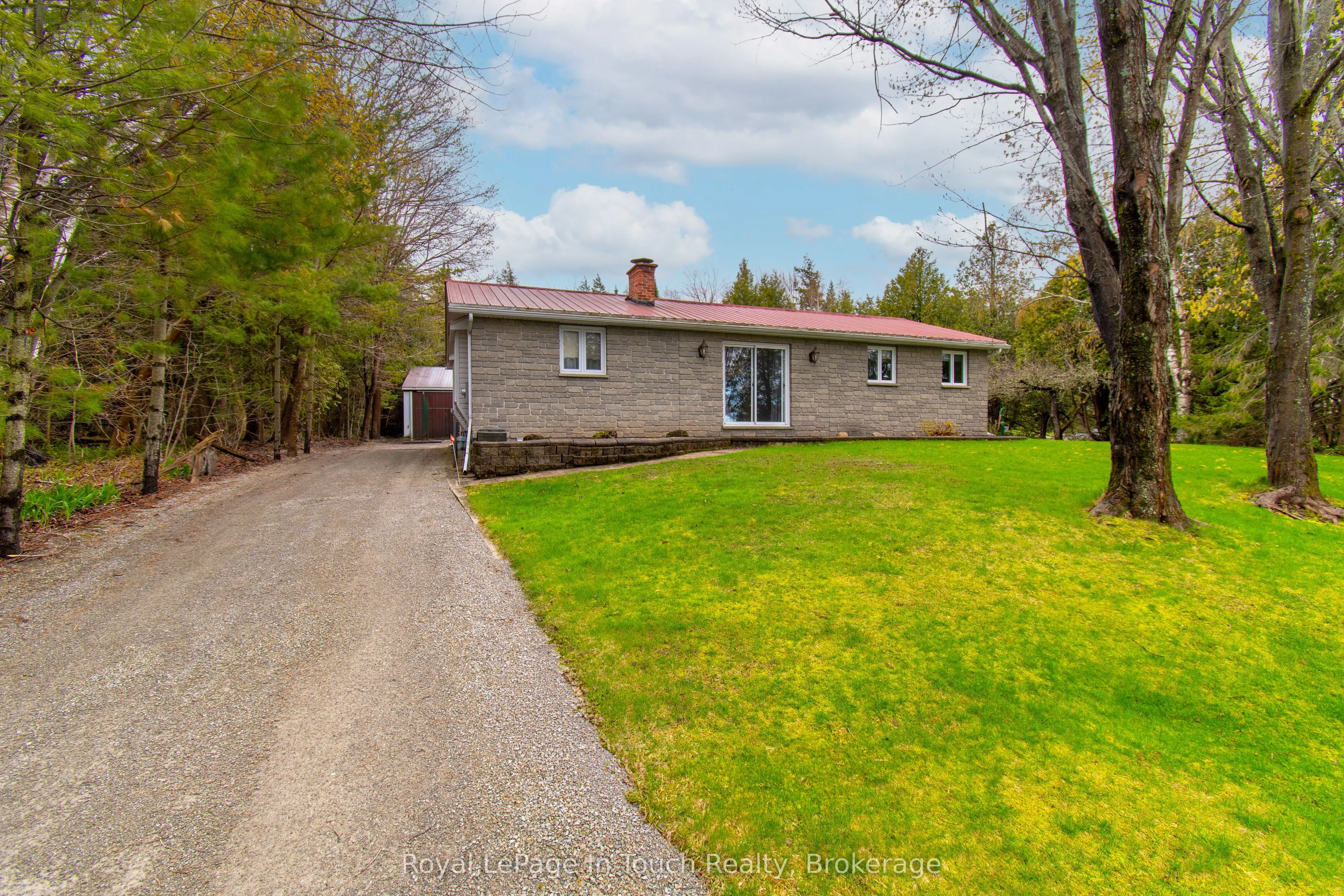 2554 Champlain Road