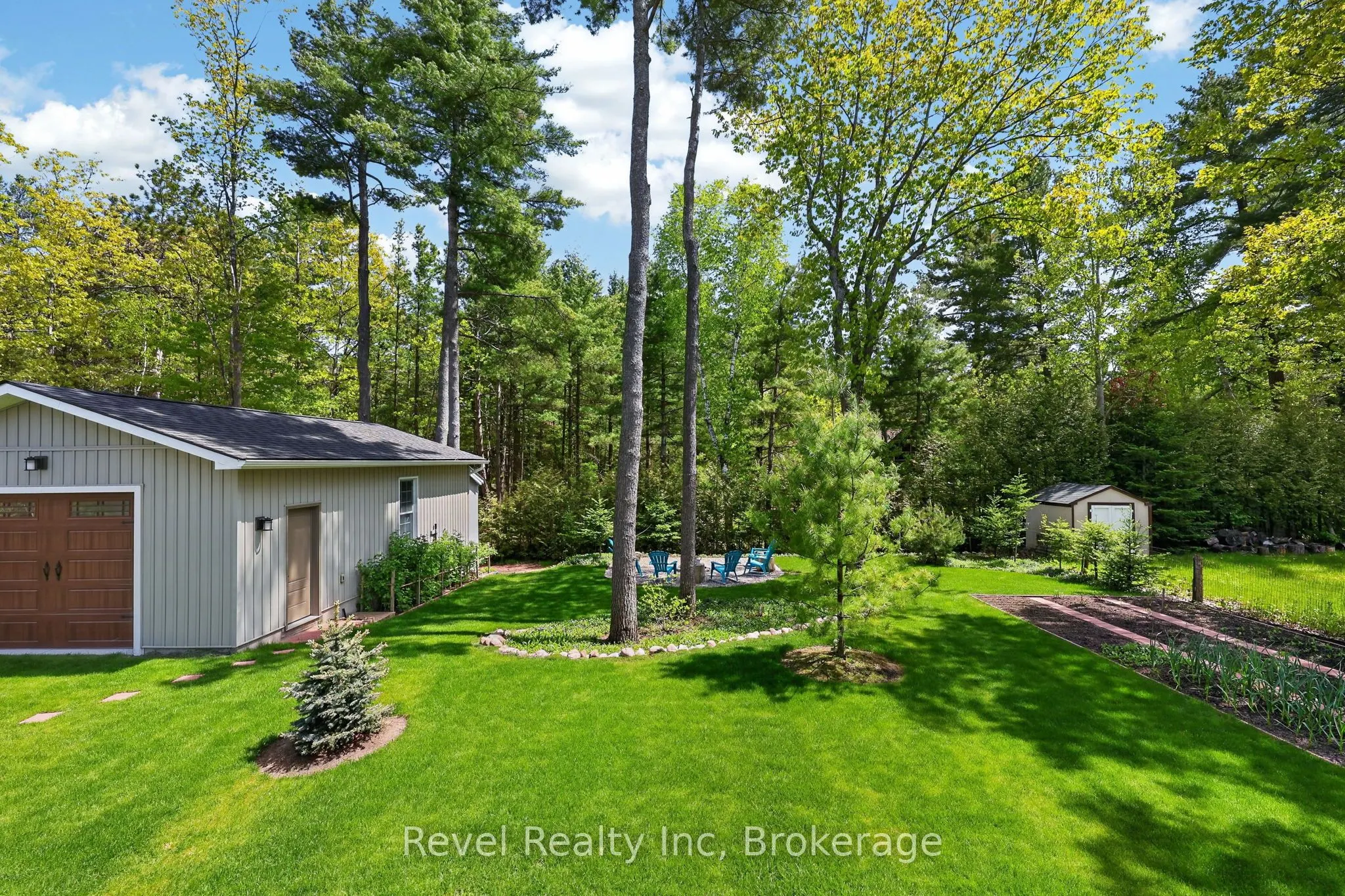 15 Stoney Road