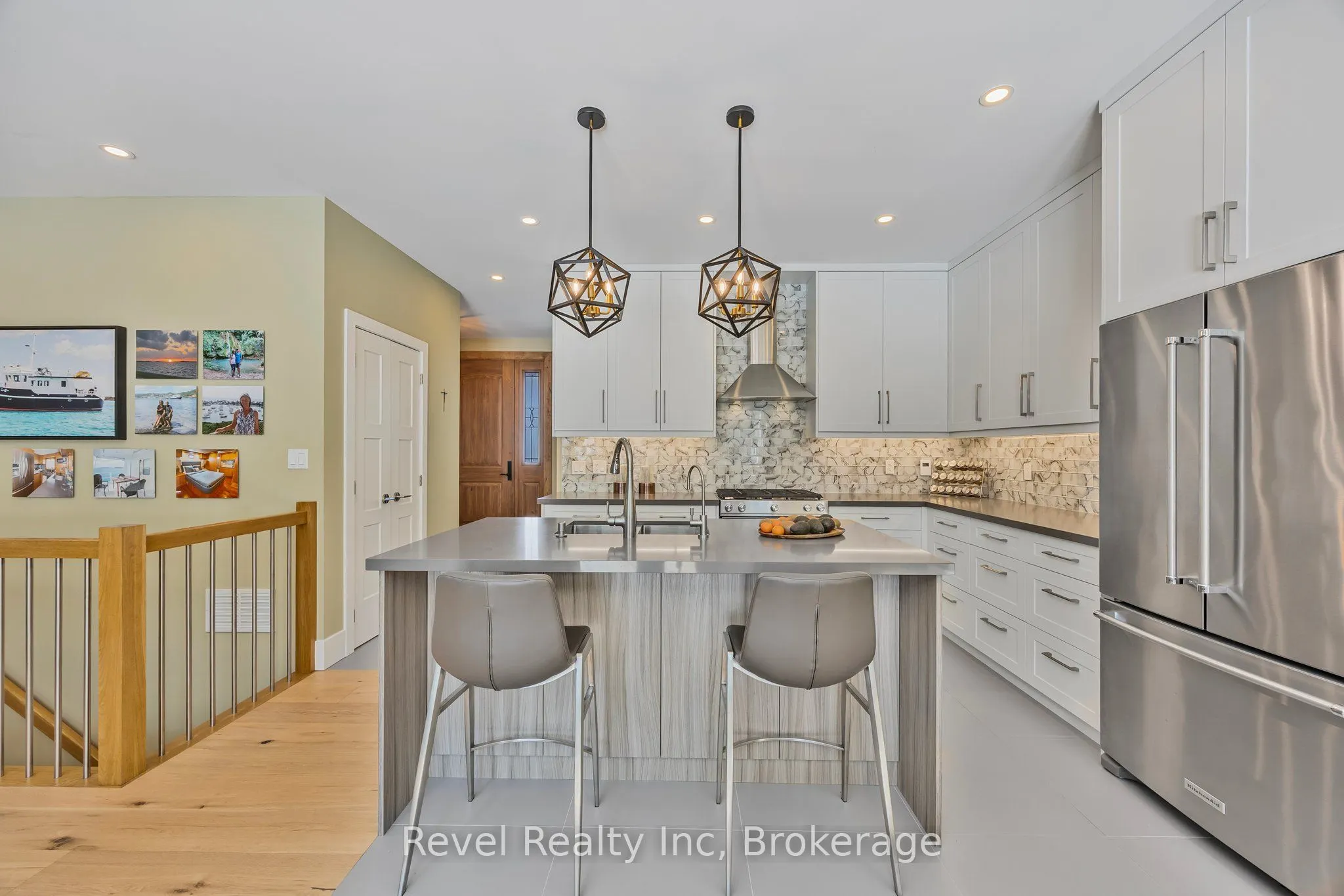 15 Stoney Road