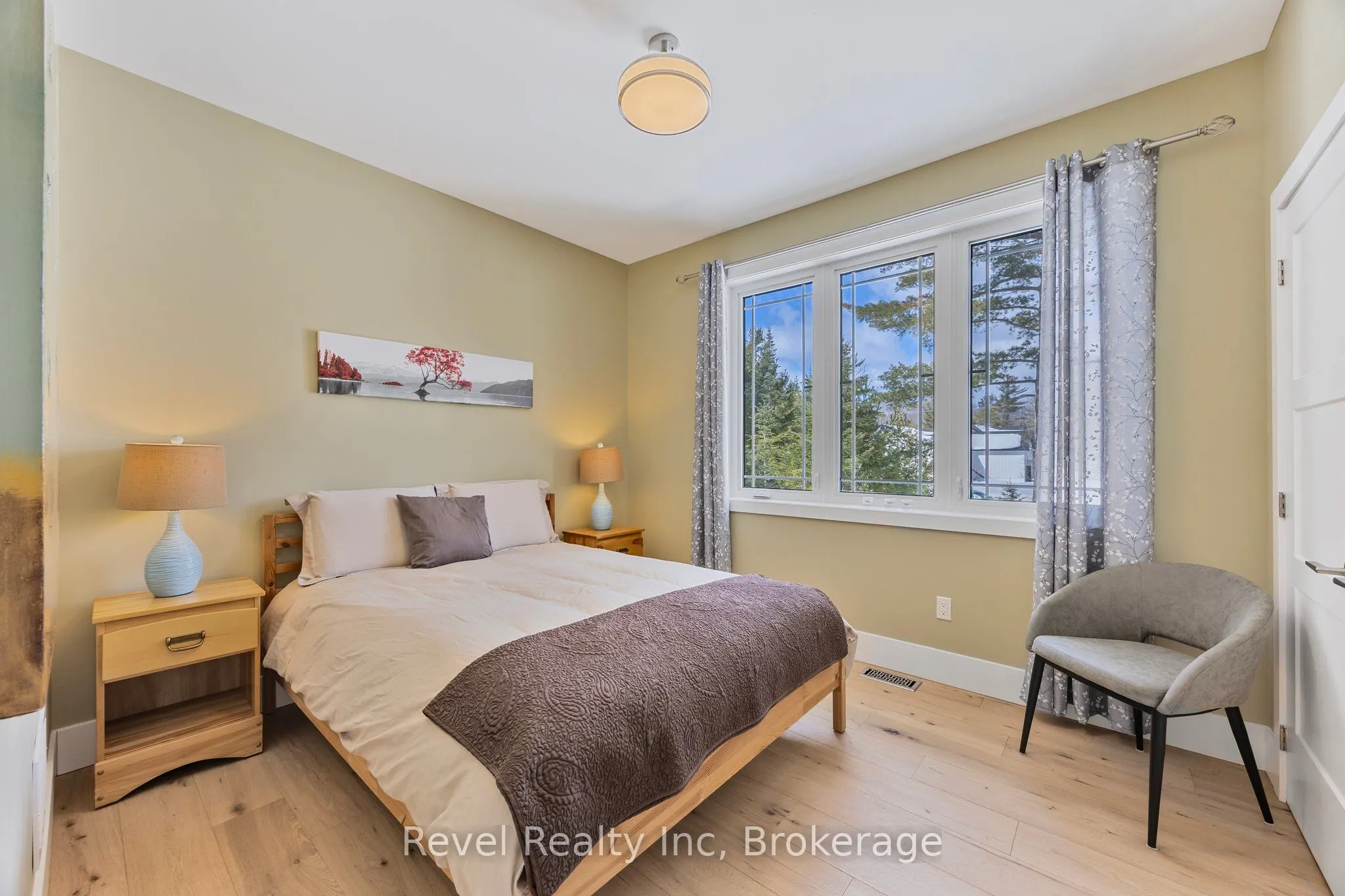 15 Stoney Road