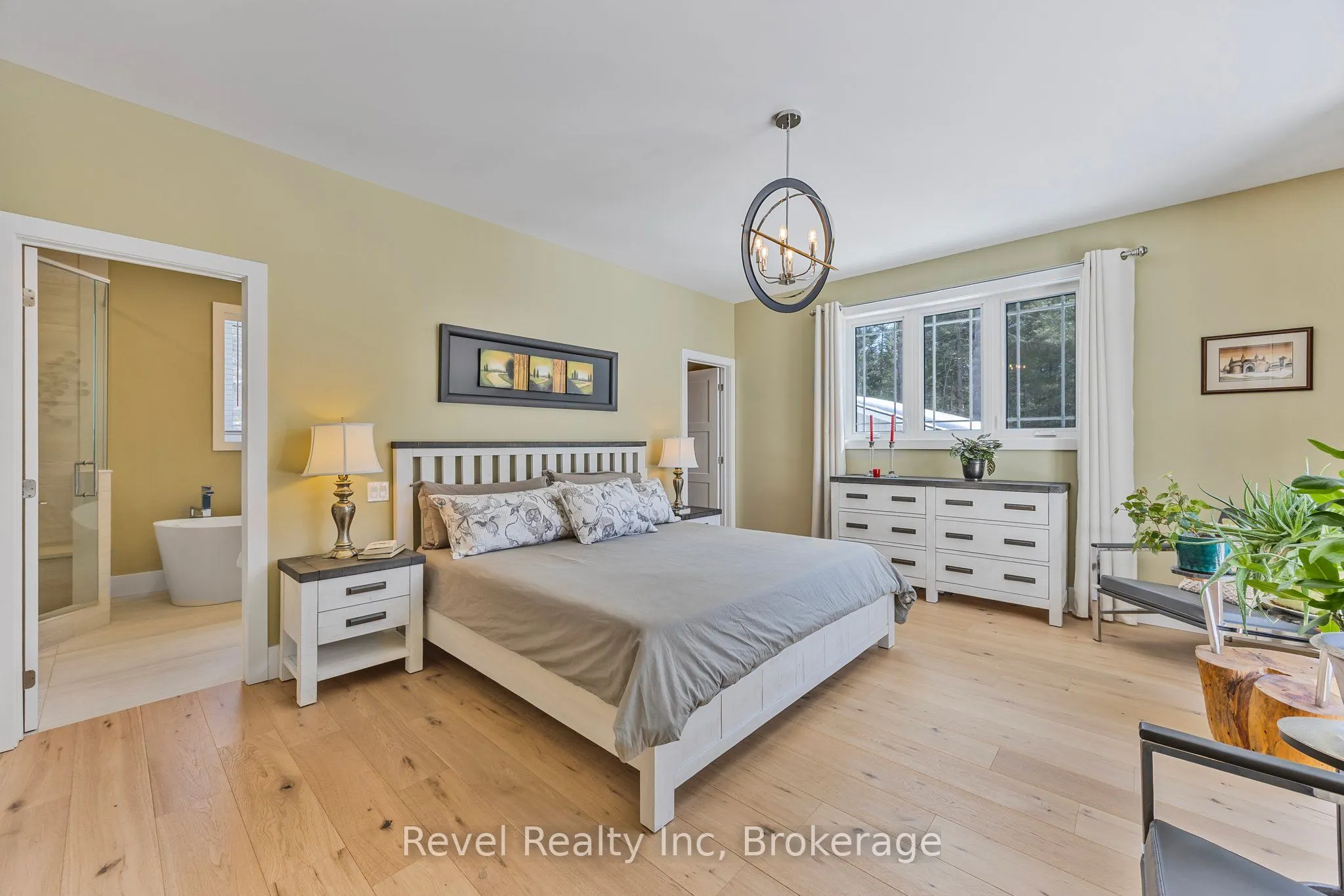 15 Stoney Road
