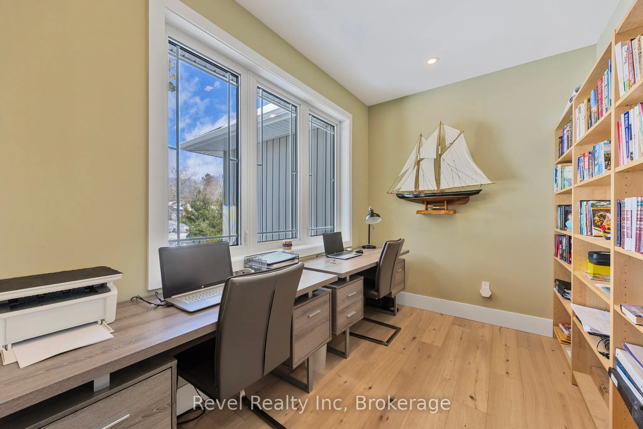 15 Stoney Road