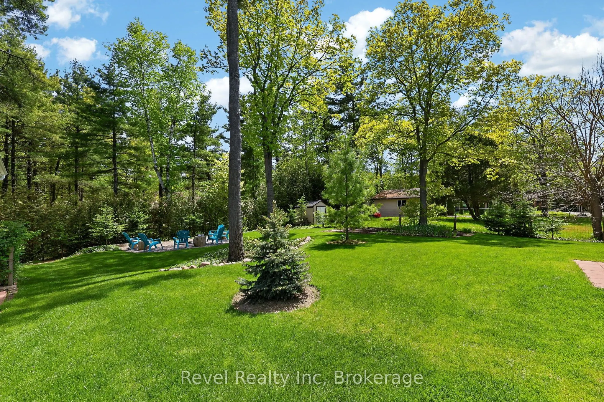 15 Stoney Road