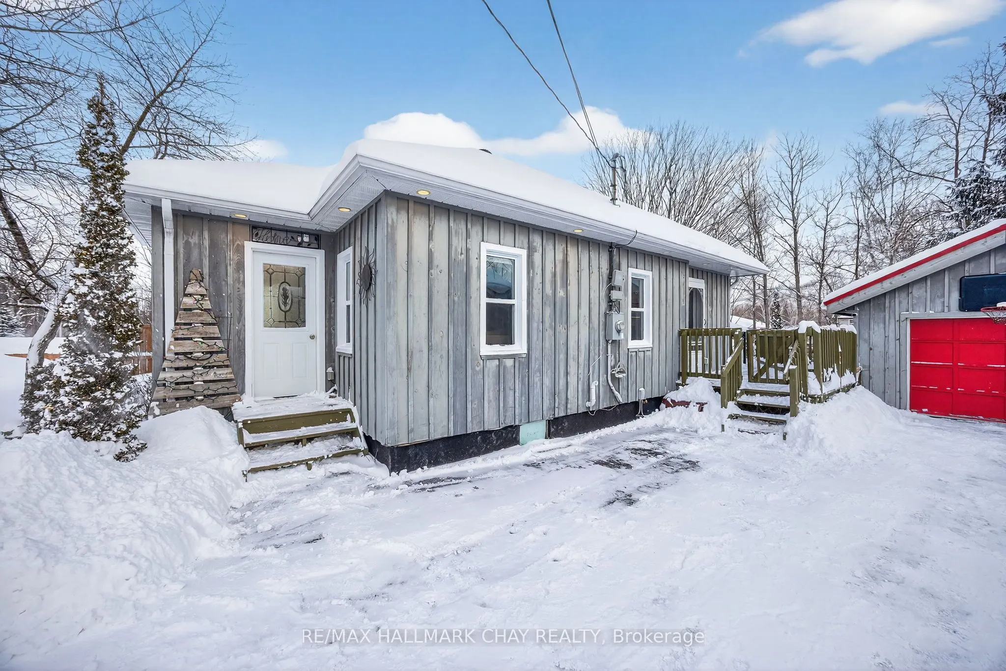 323 BELL Street