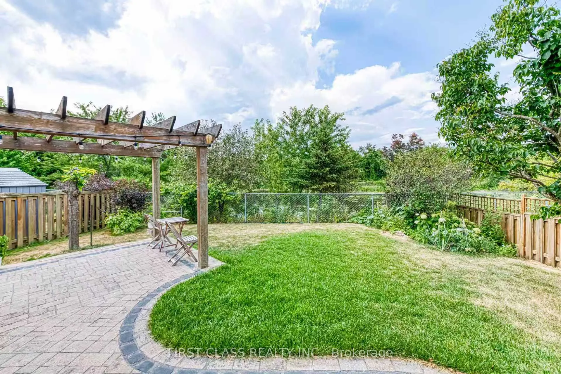 26 COUNTRY Lane