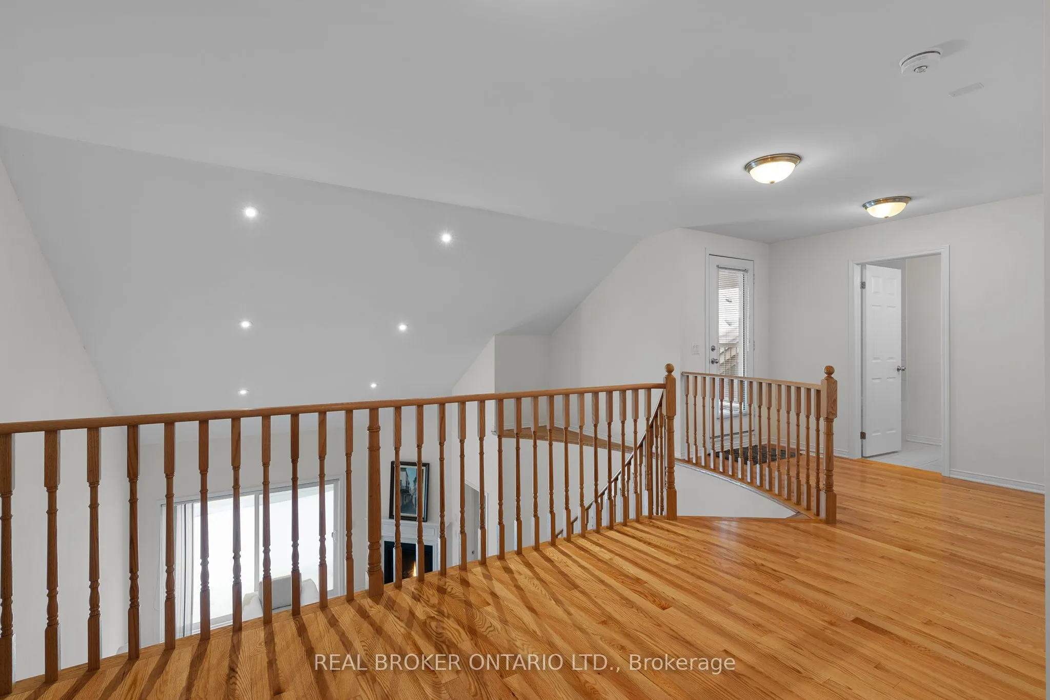 3317 Summerhill Way #33