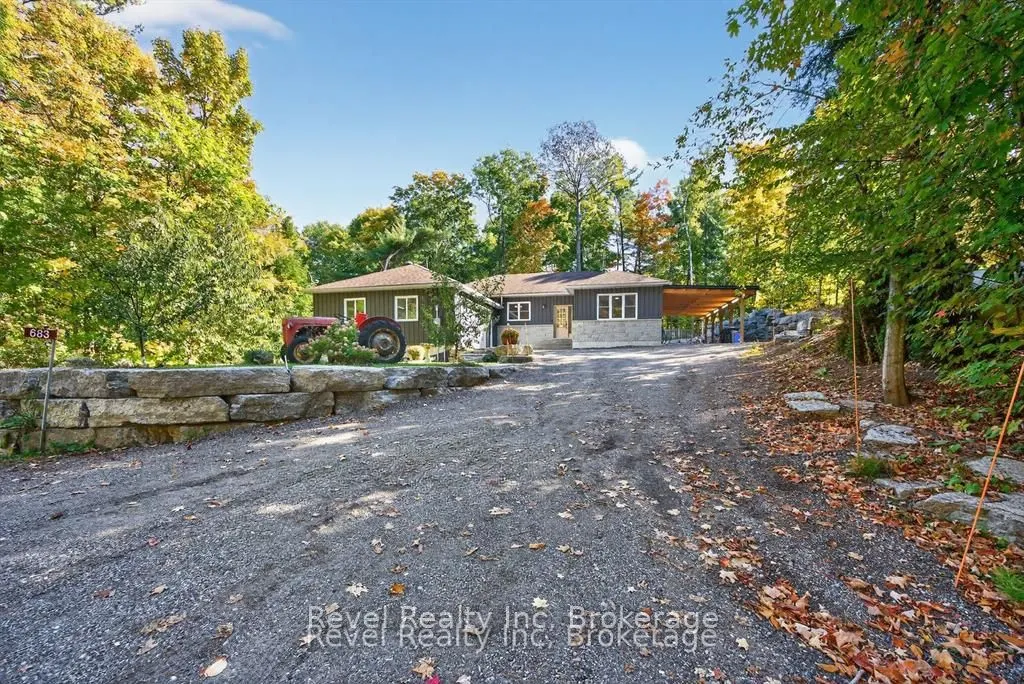 683 Lafontaine Road W