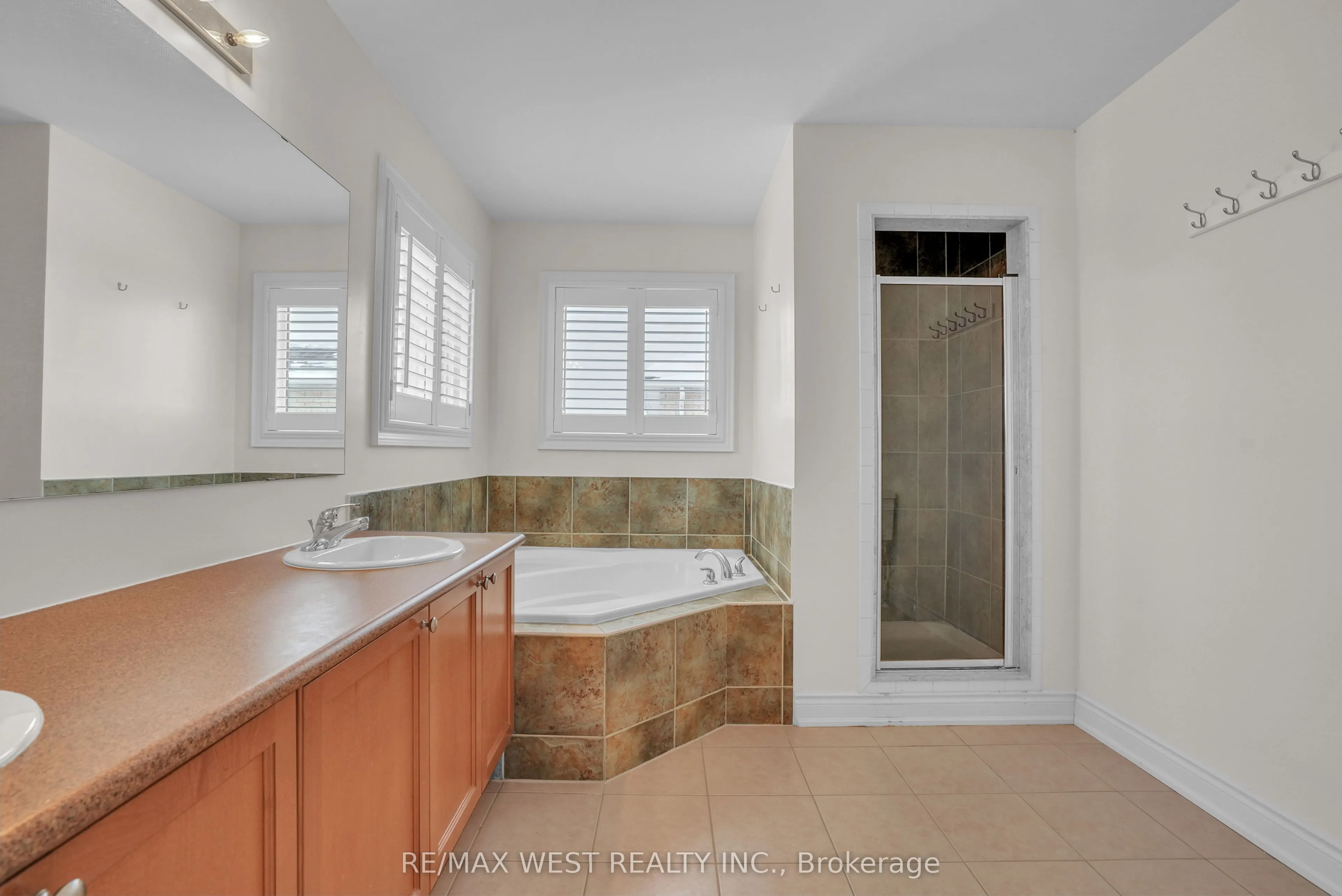 146 Sandringham Drive