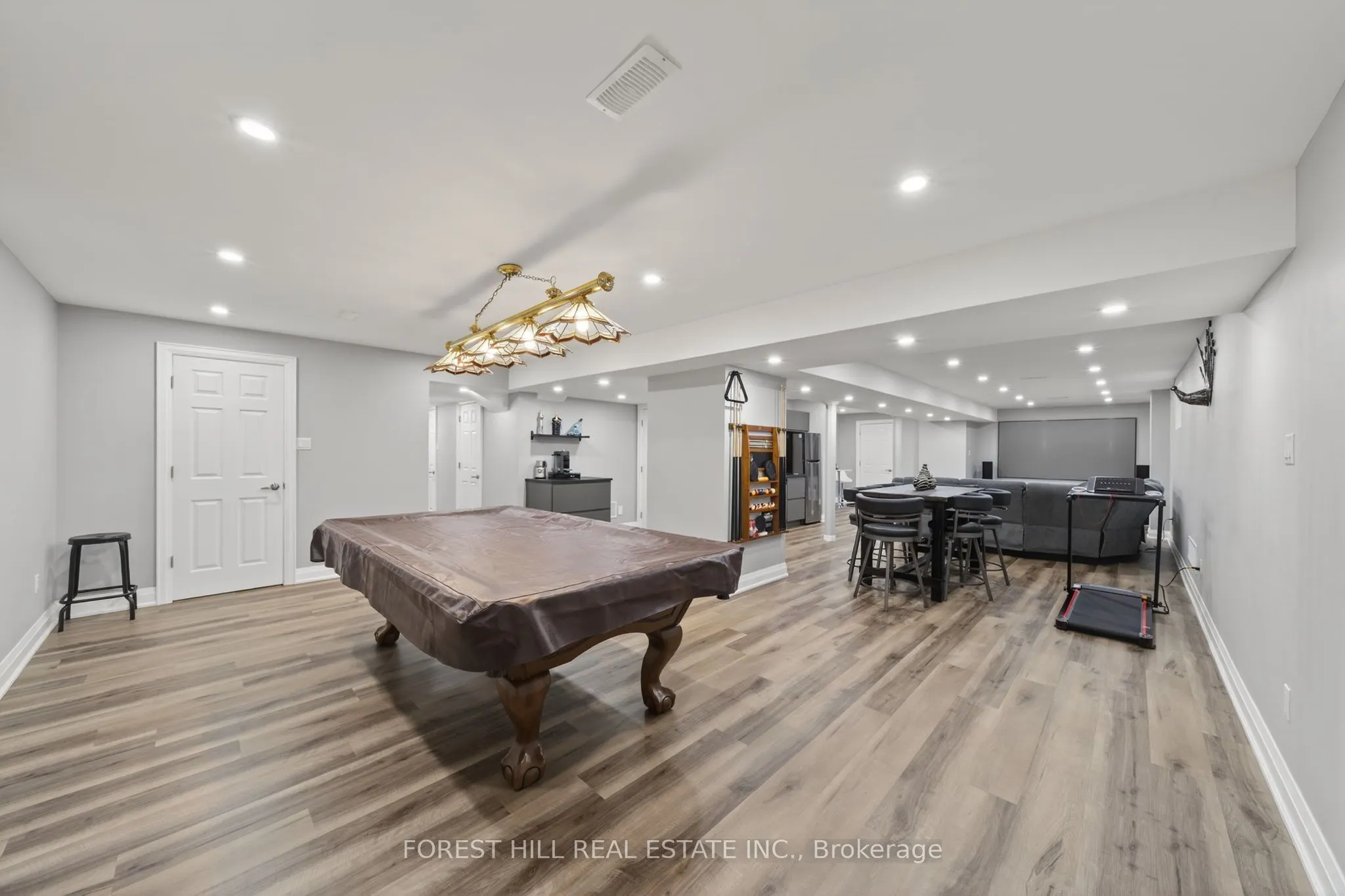37 Rugman Crescent