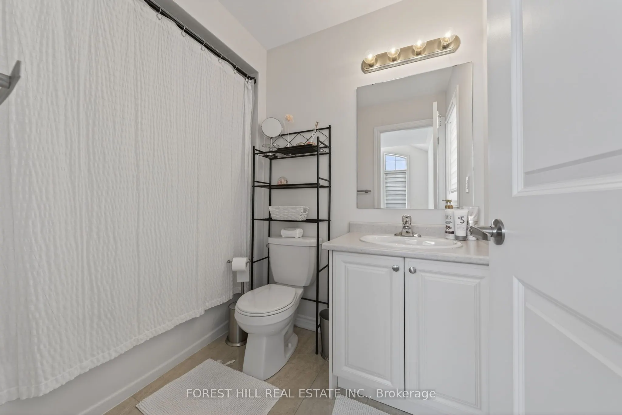 37 Rugman Crescent