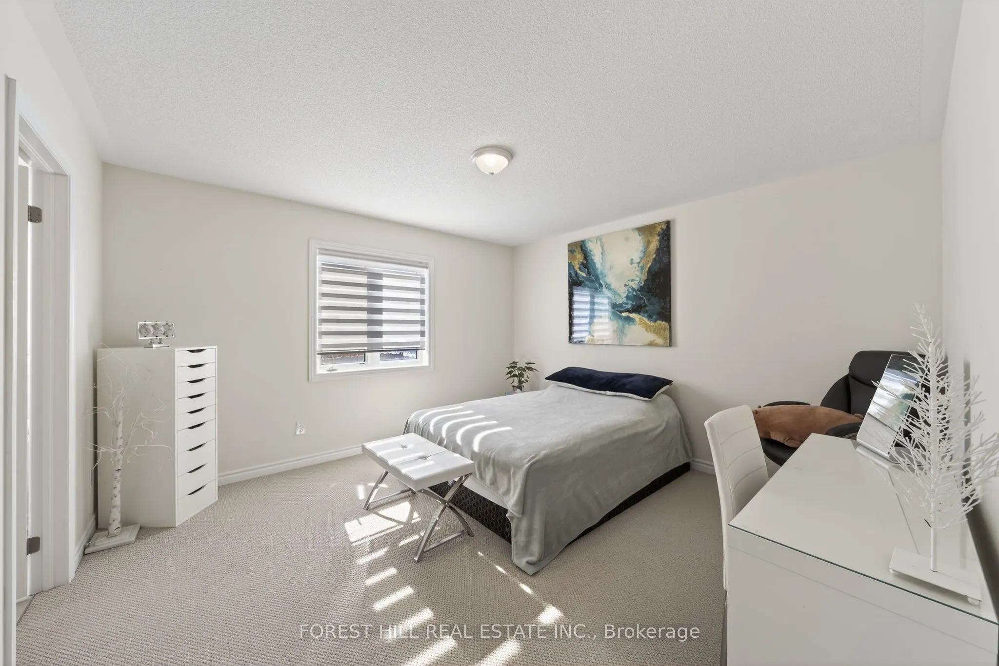37 Rugman Crescent