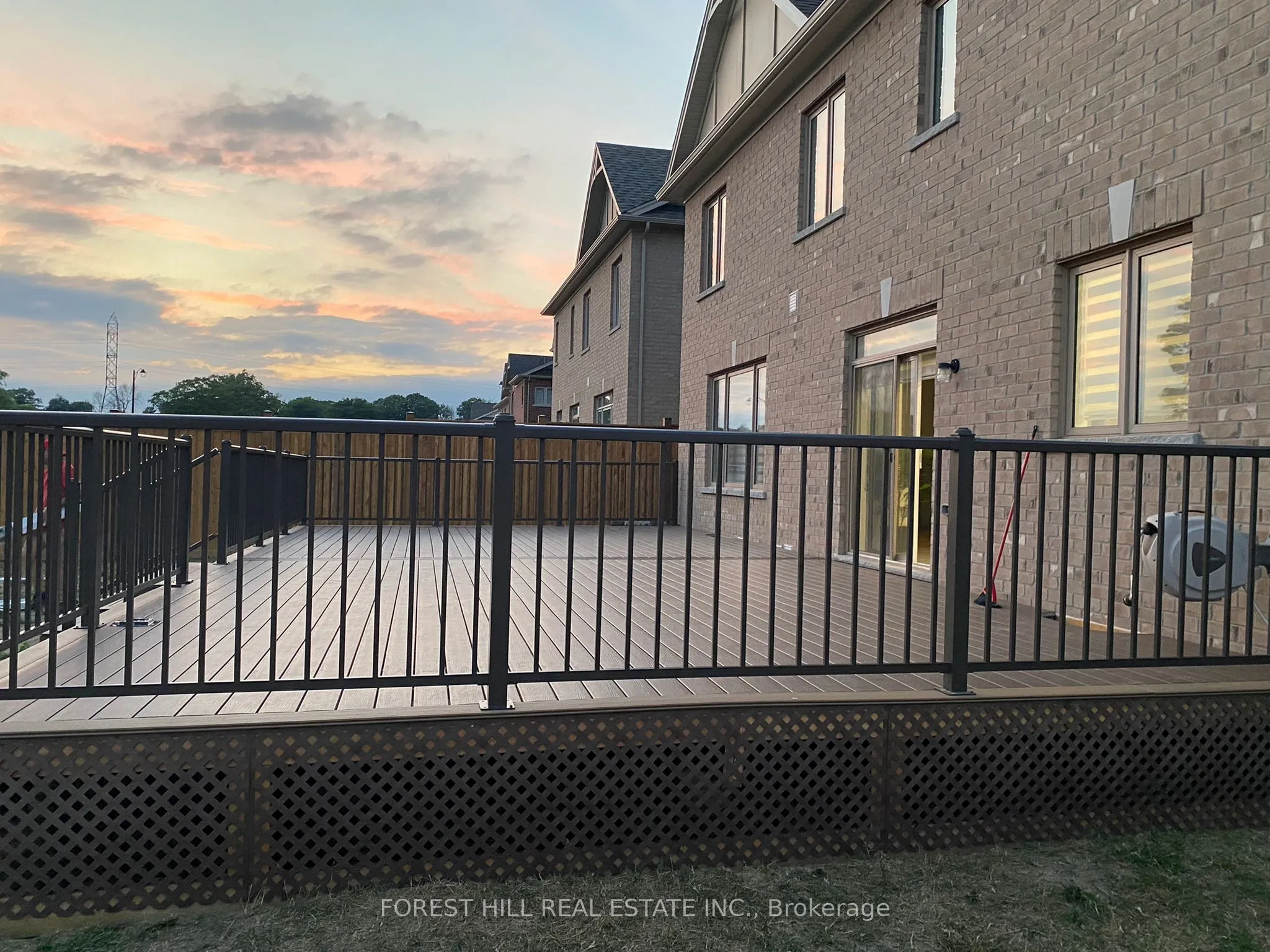 37 Rugman Crescent