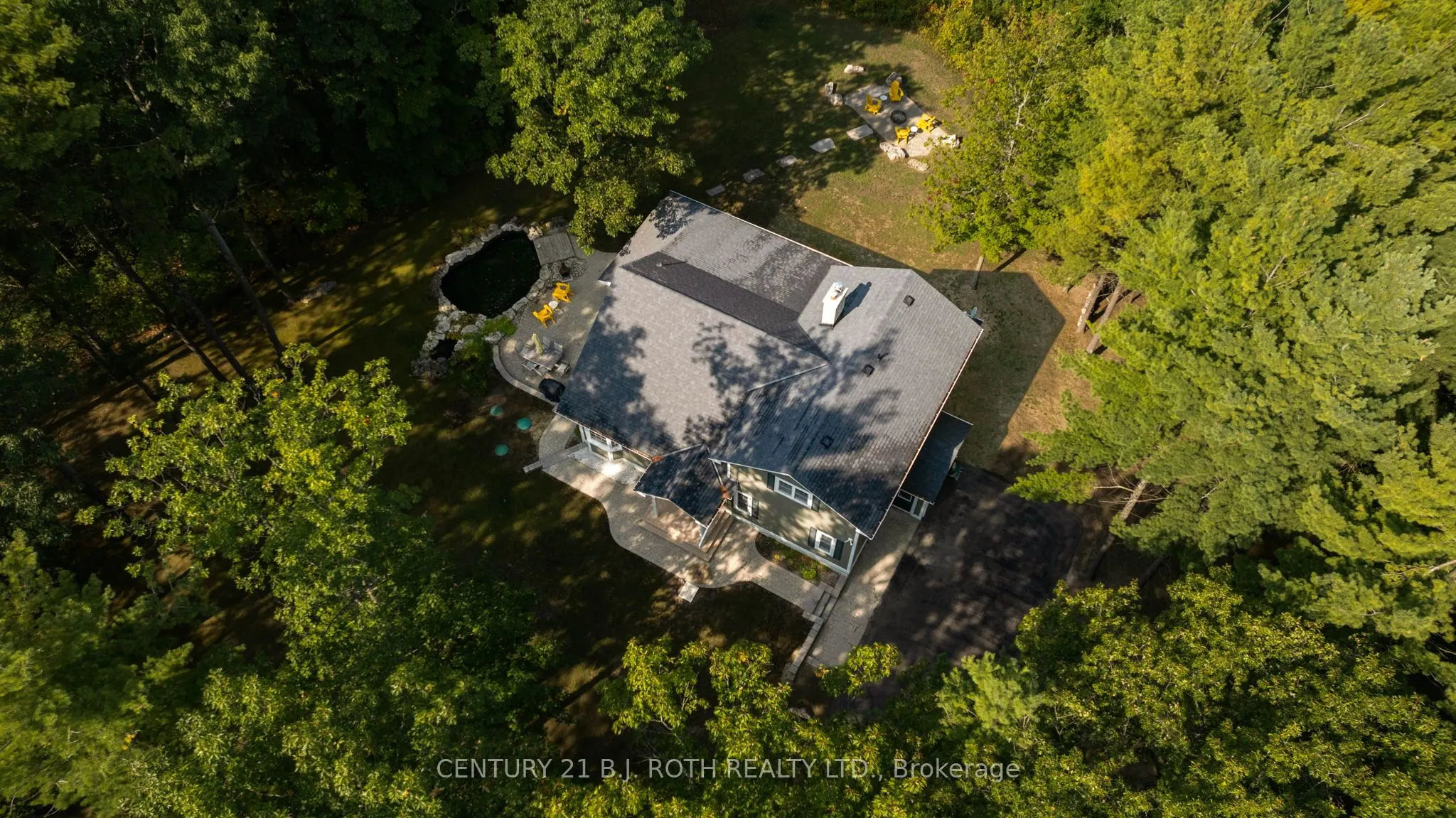 2710 Portage Trail