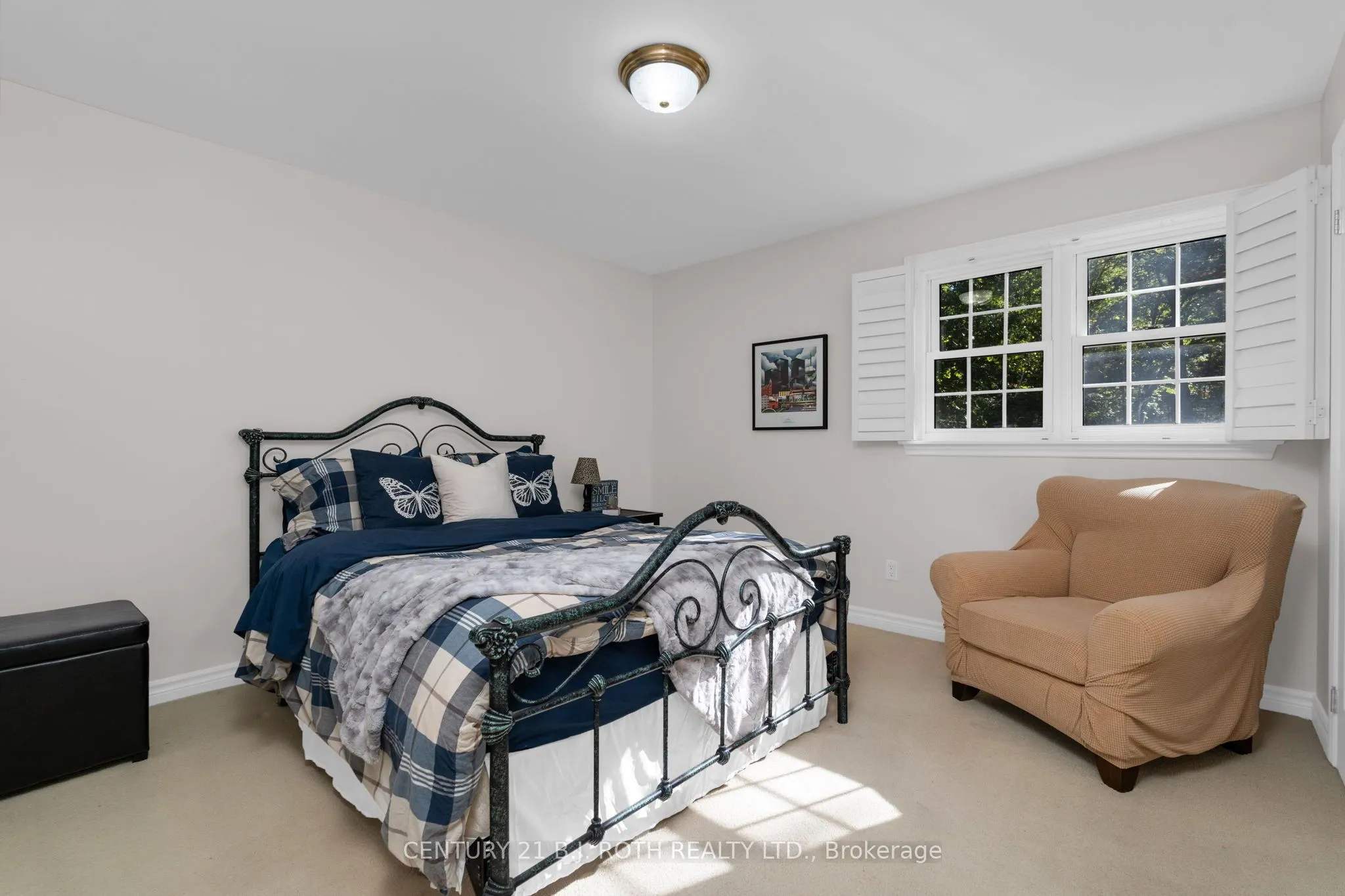 2710 Portage Trail