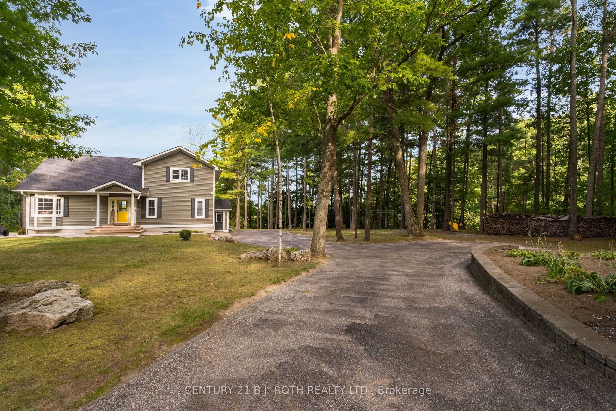 2710 Portage Trail