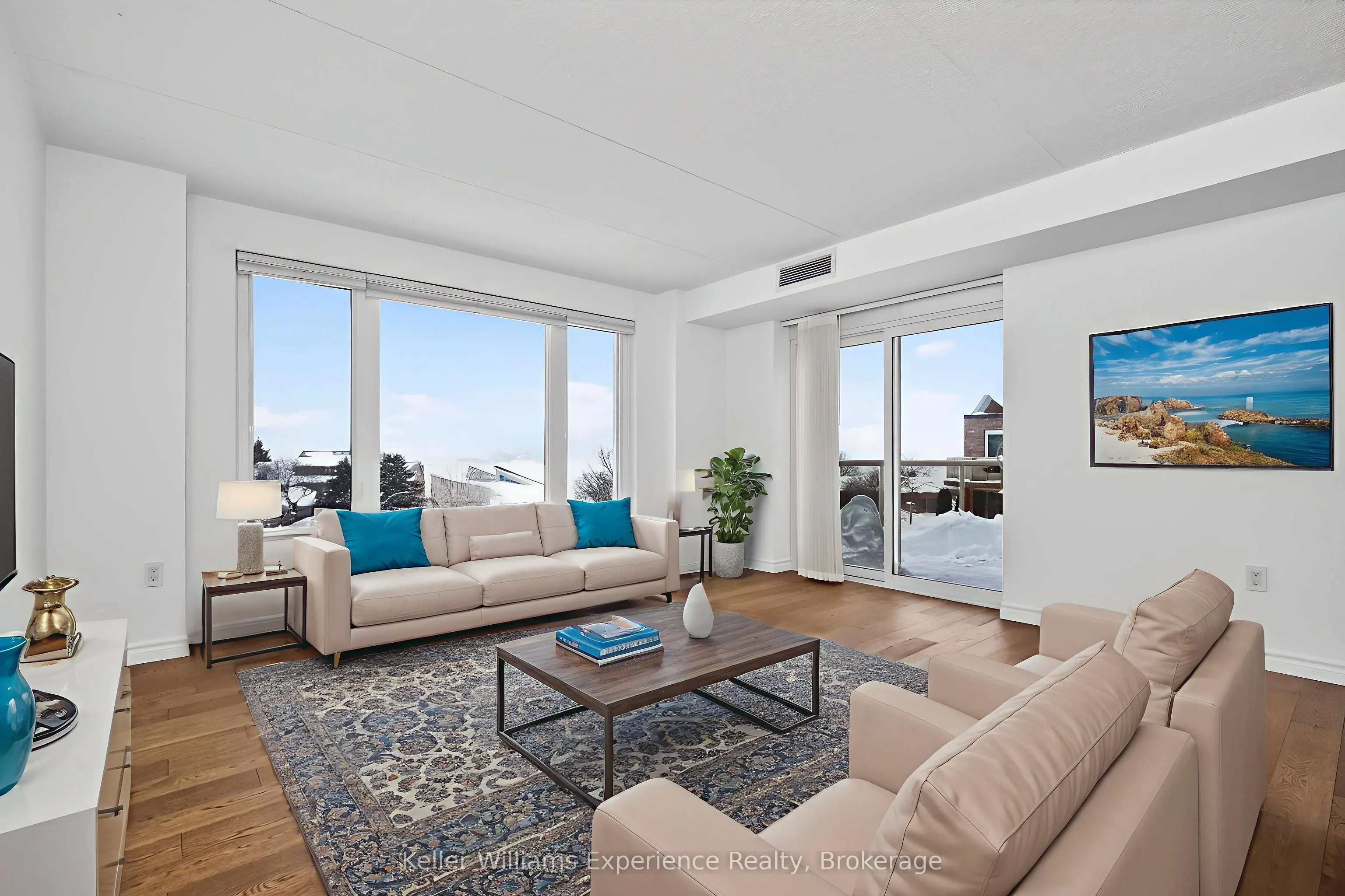 11 Beck Boulevard #404