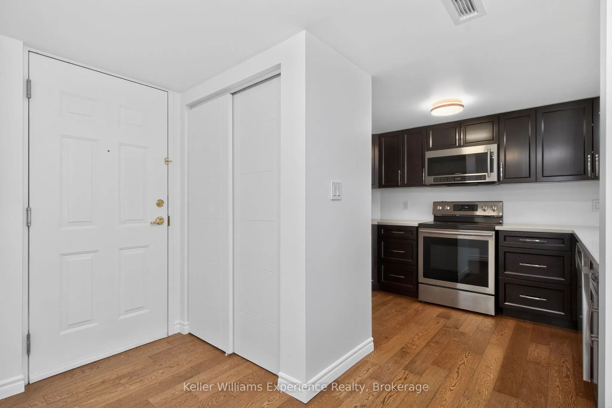 11 Beck Boulevard #404