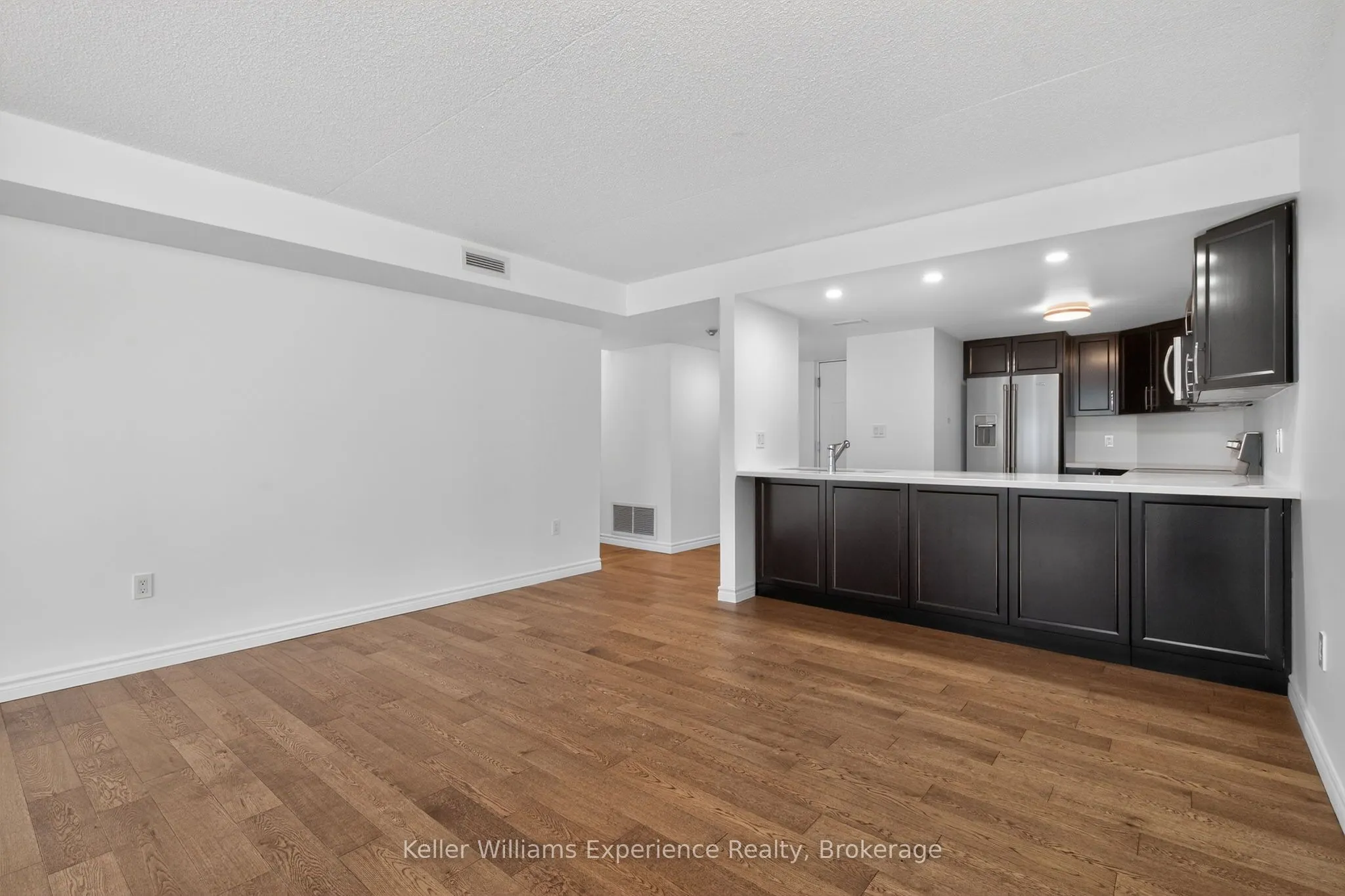 11 Beck Boulevard #404