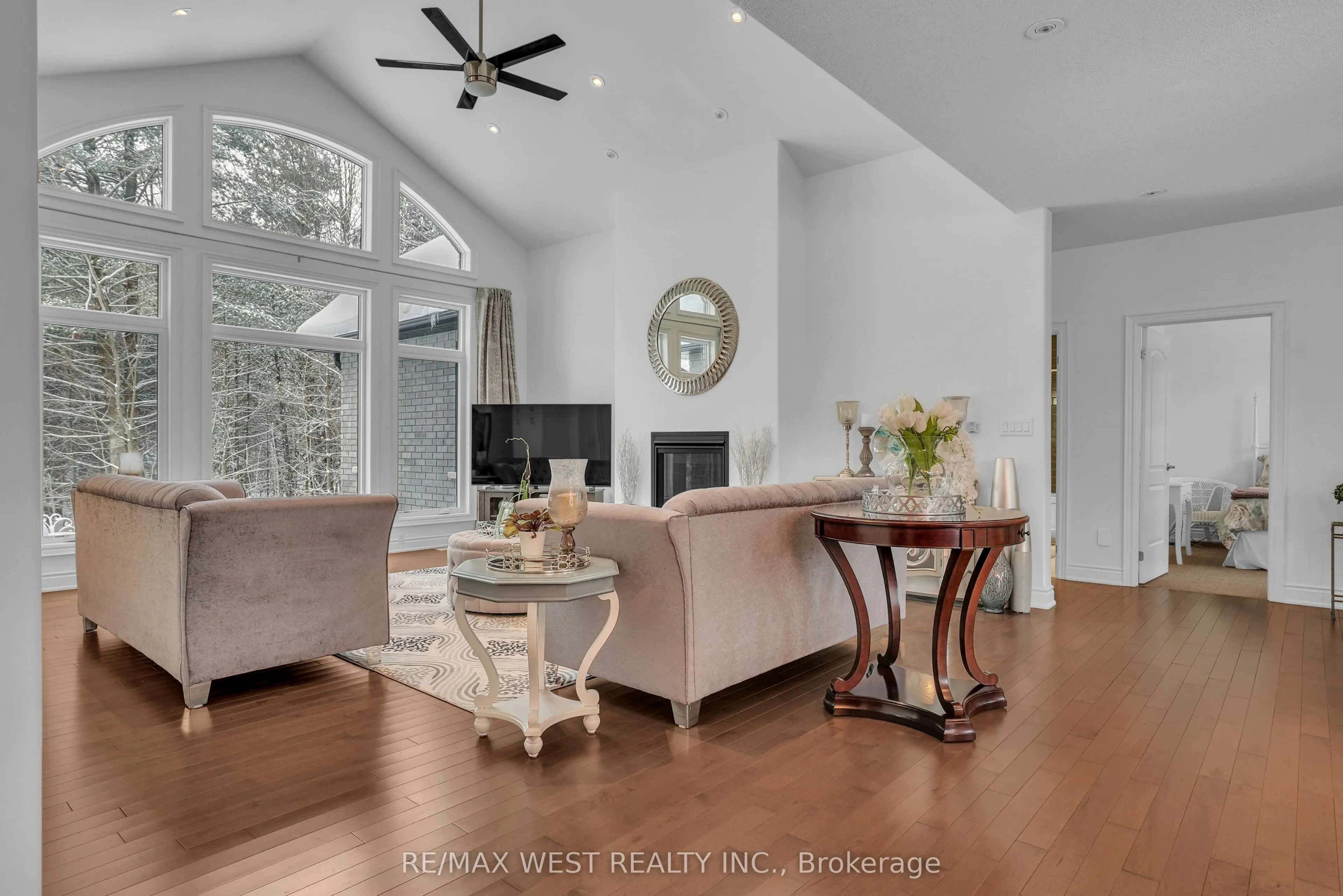 2 Sycamore Circle