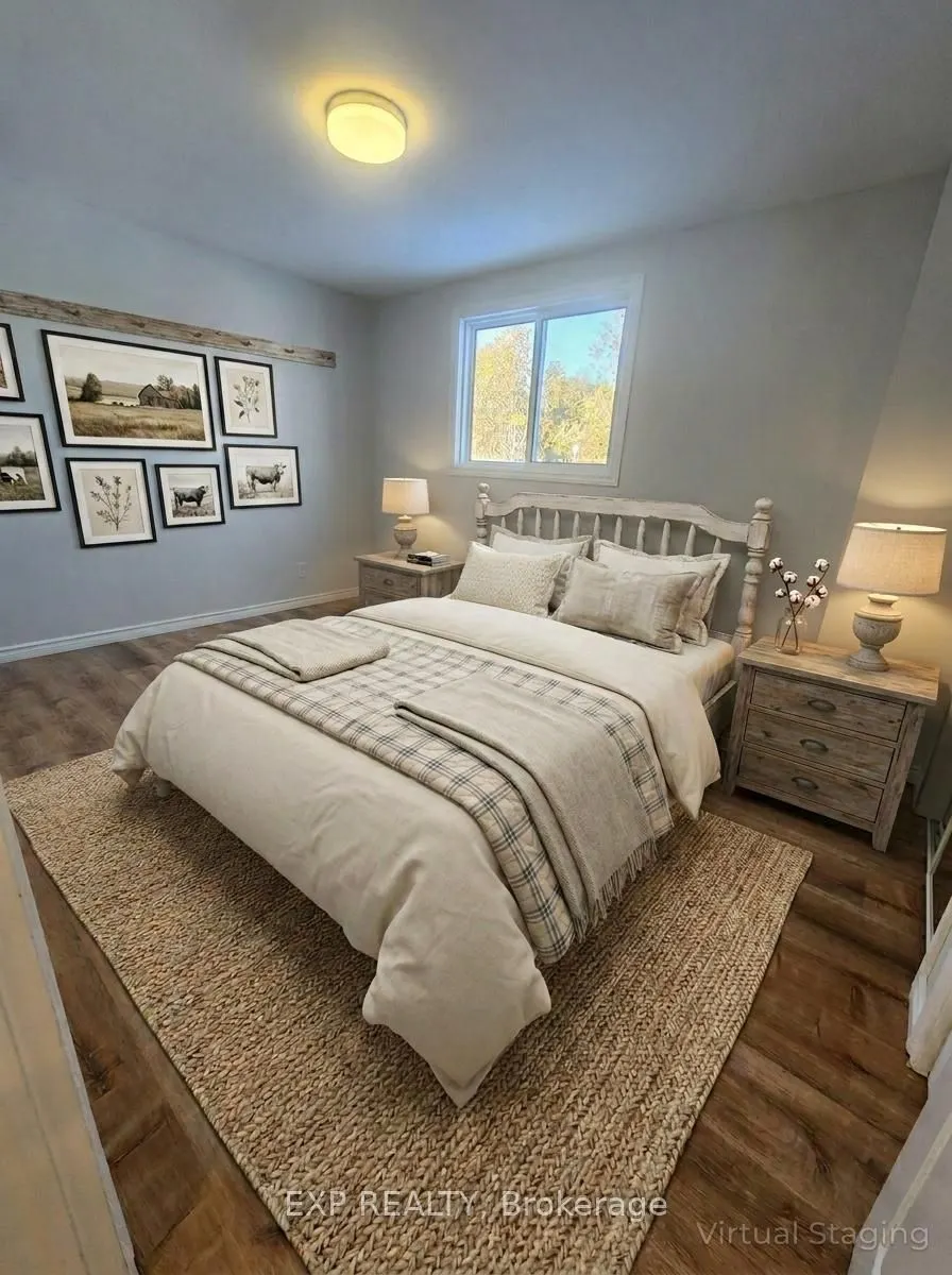 71 Lakeshore Road E