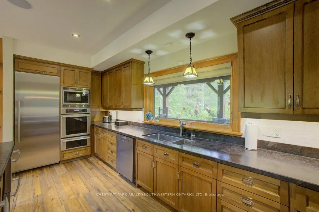 8429 Poplar Side Road