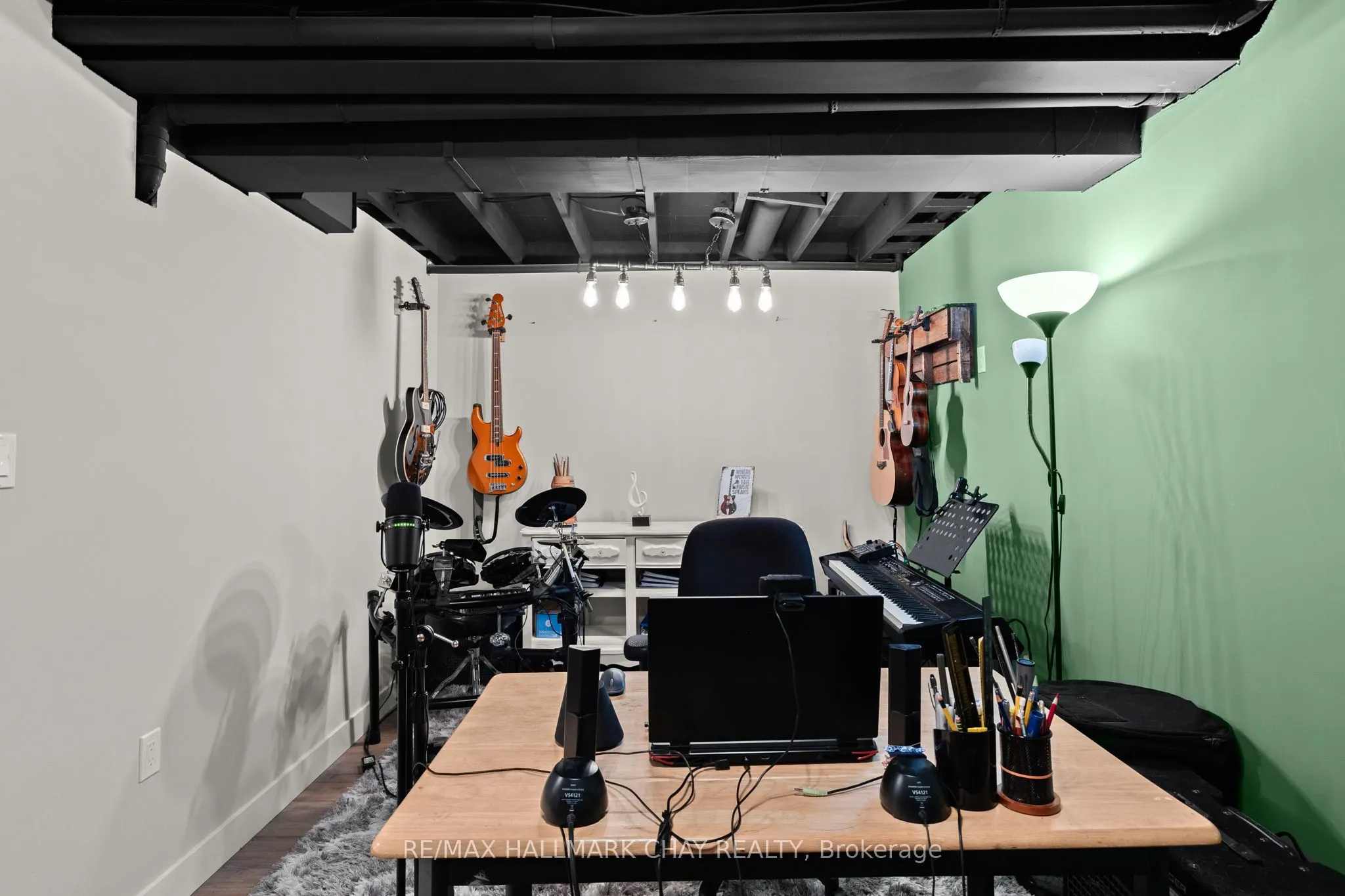 430 MAPLEVIEW Drive E #38