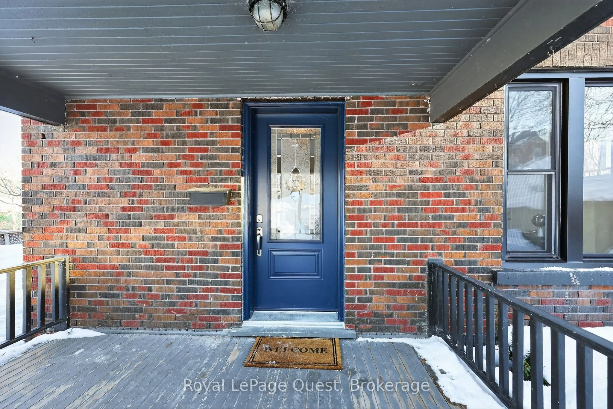 109 Brant Street E