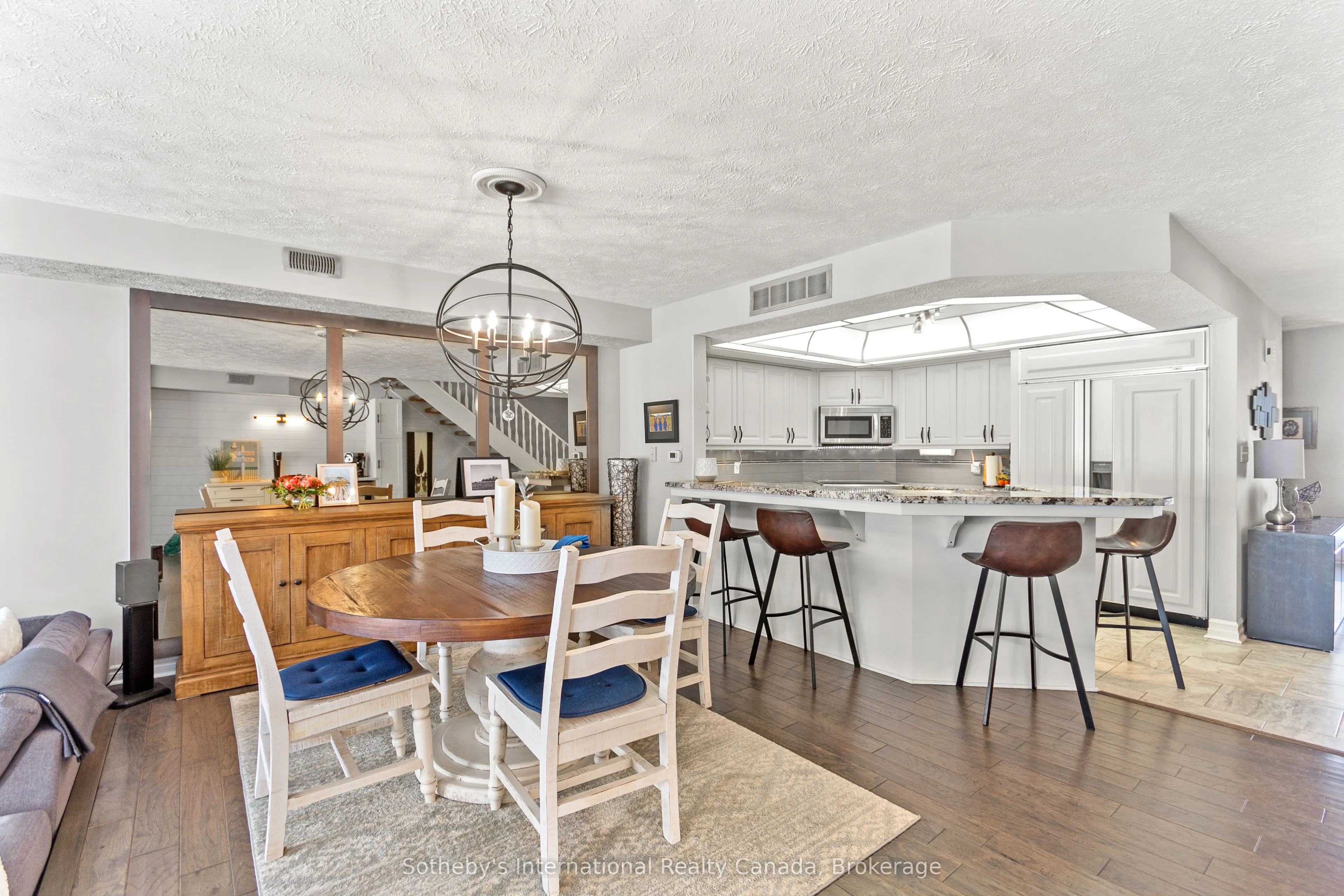 8 Beck Boulevard #10