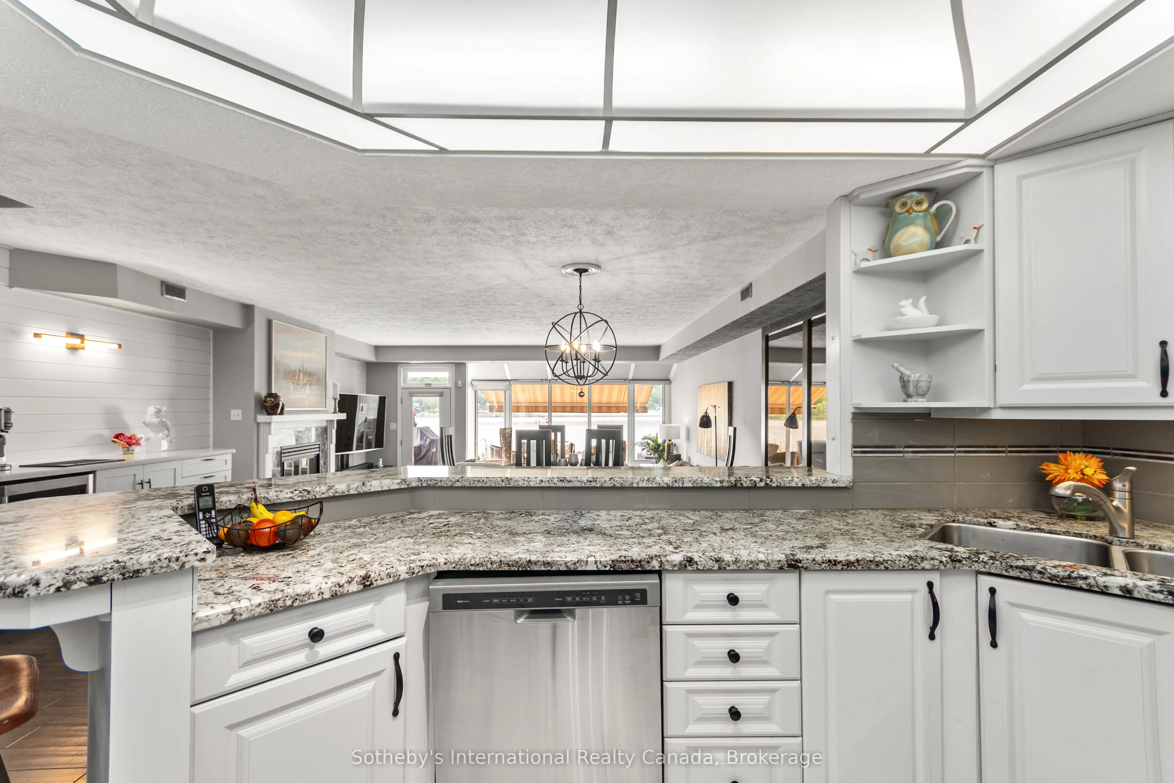 8 Beck Boulevard #10