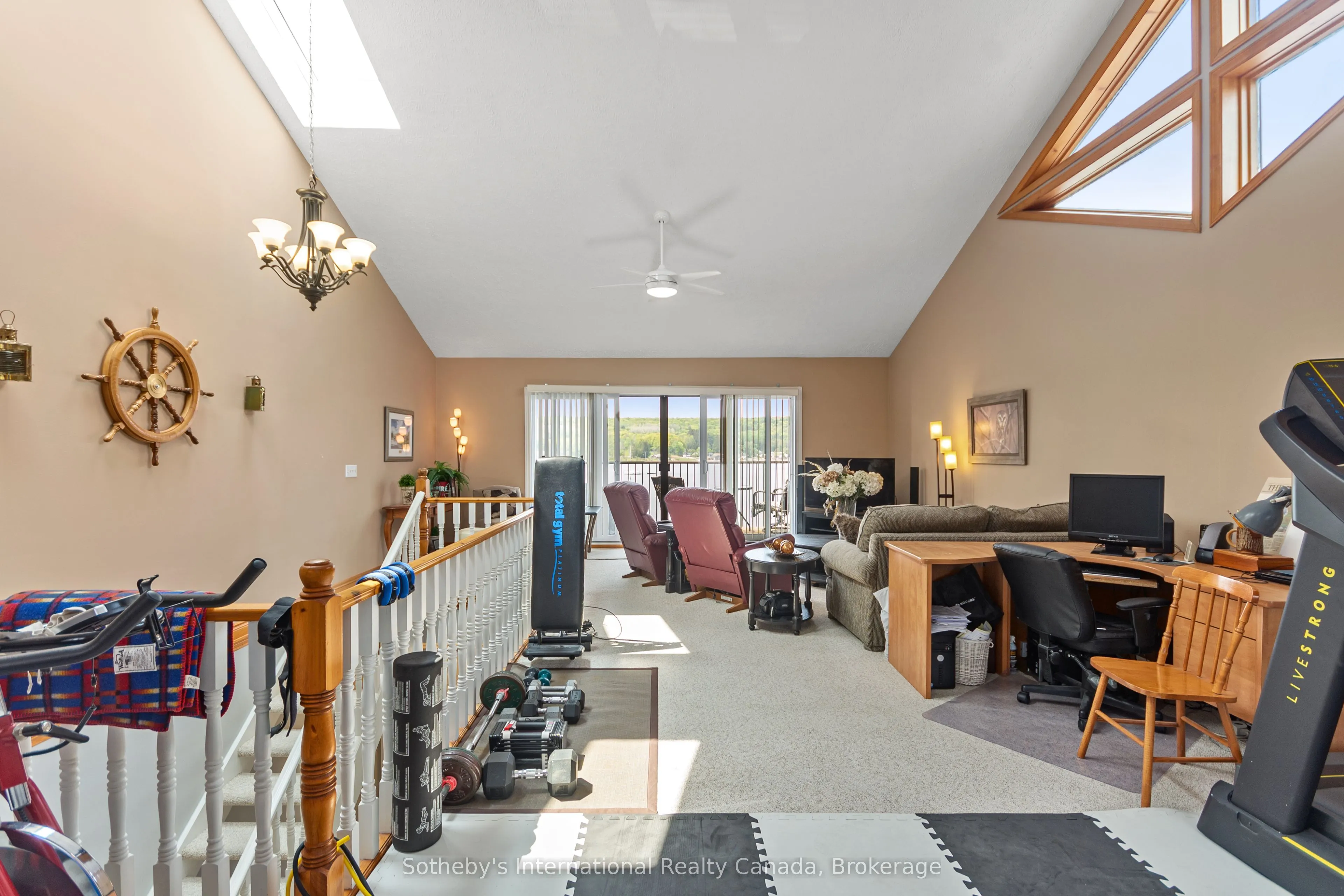 8 Beck Boulevard #10