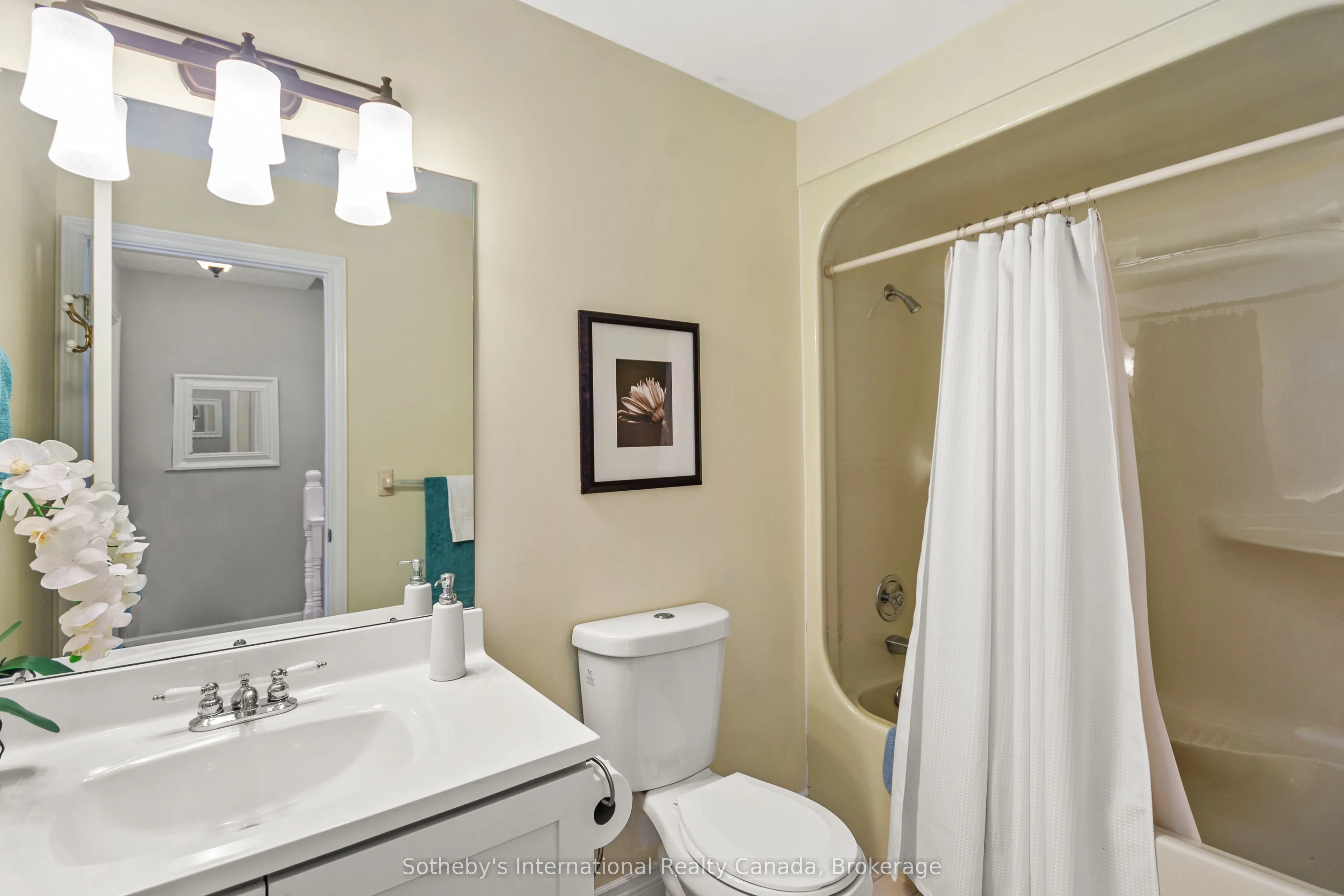8 Beck Boulevard #10