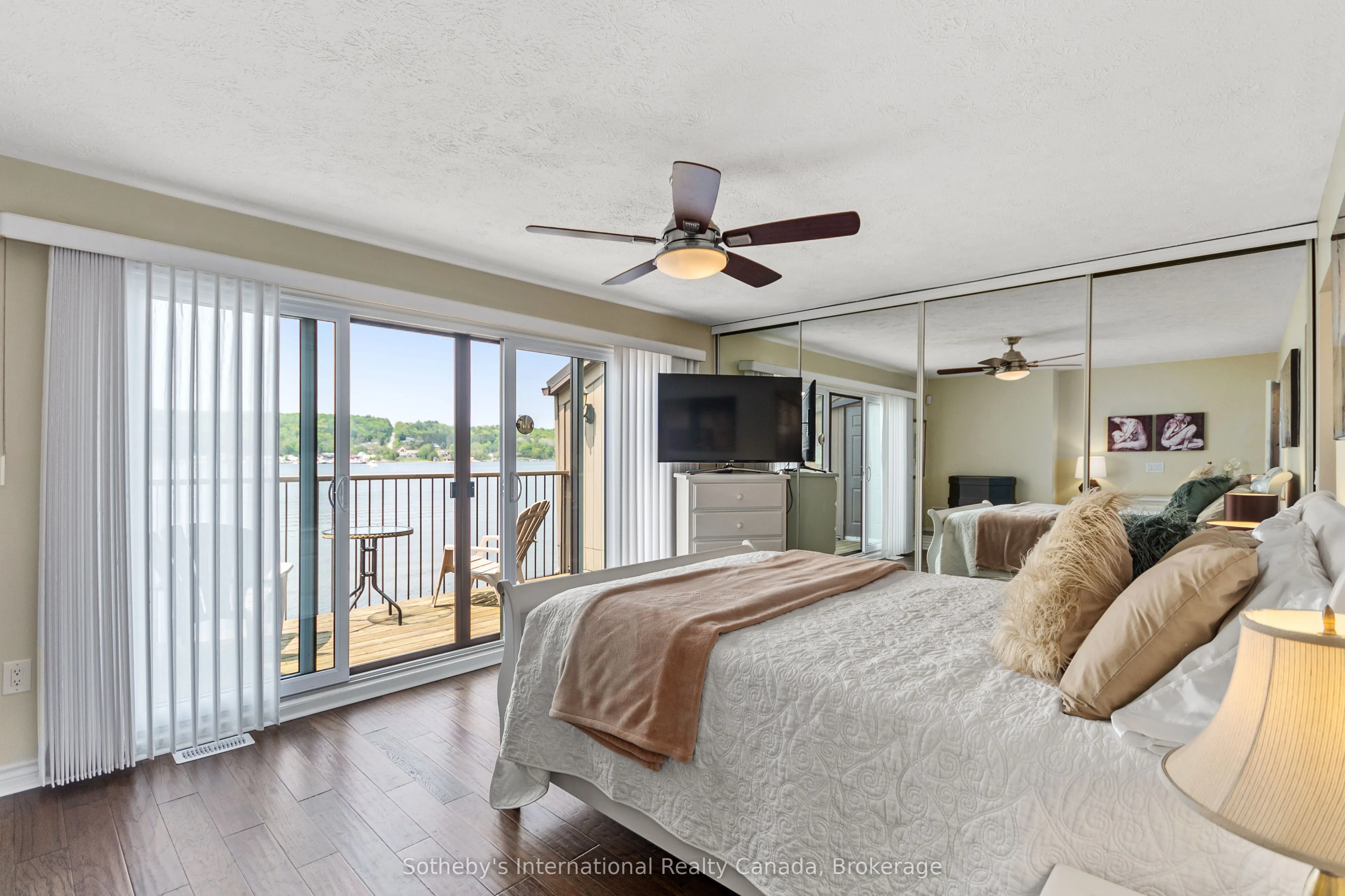 8 Beck Boulevard #10