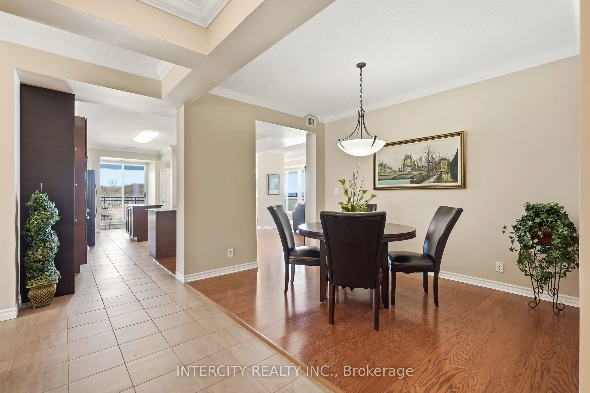 699 Aberdeen Boulevard #901