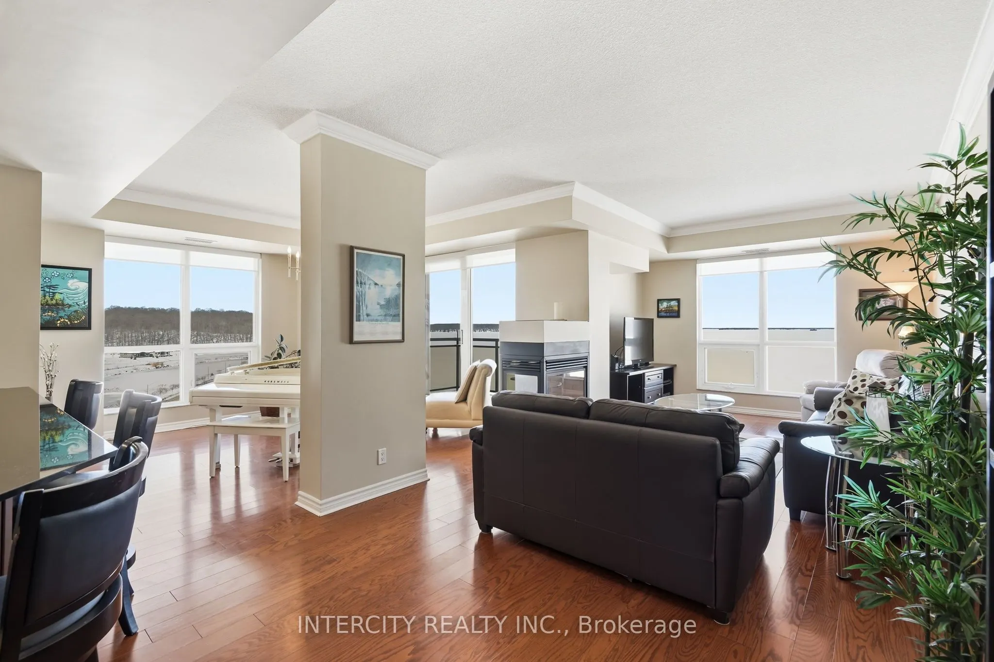 699 Aberdeen Boulevard #901