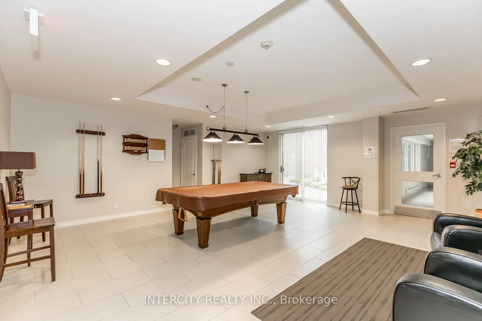 699 Aberdeen Boulevard #901
