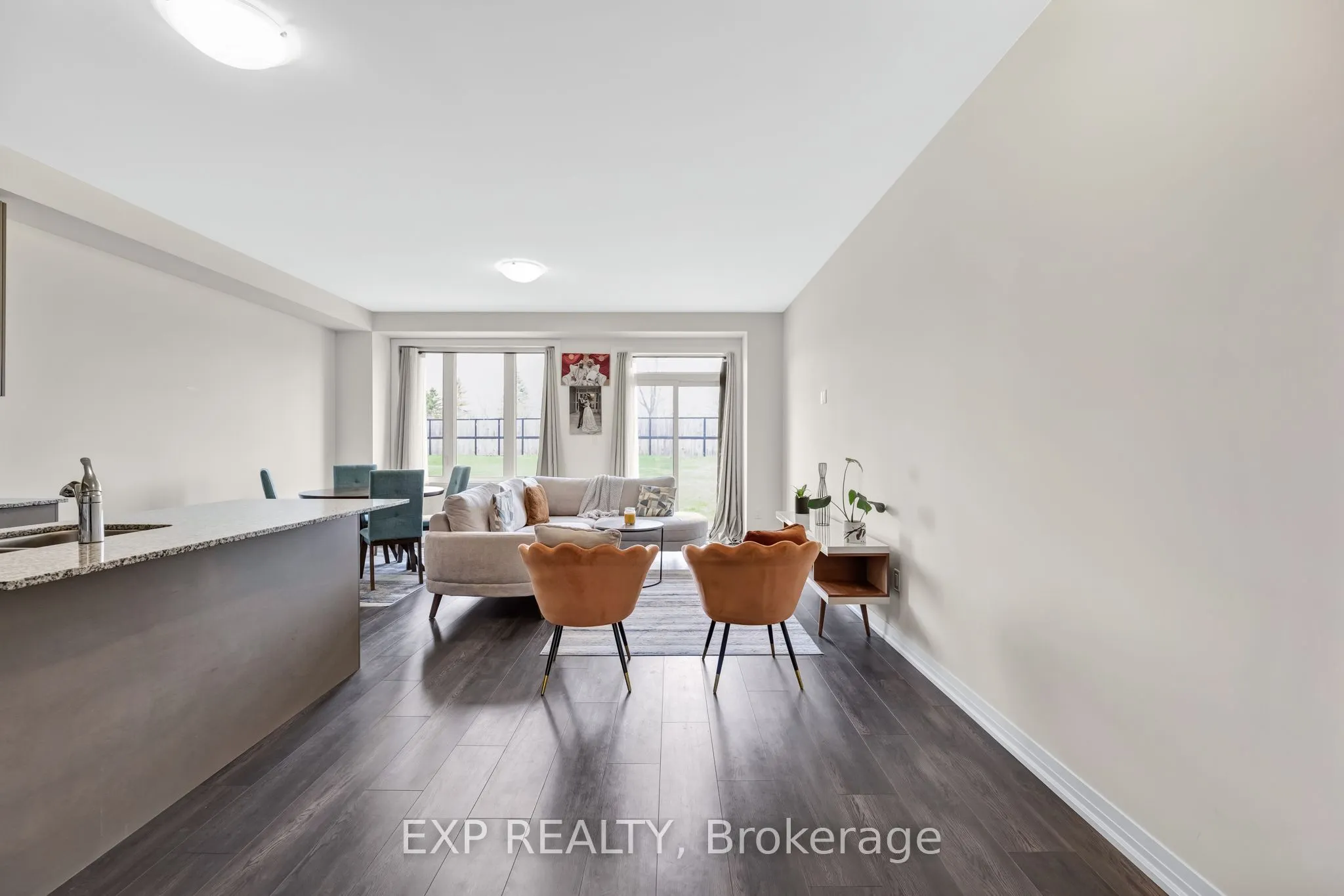 122 Turnberry Lane