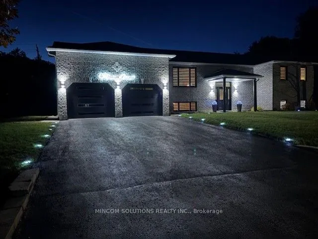 4 Downer Crescent