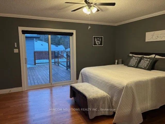 4 Downer Crescent