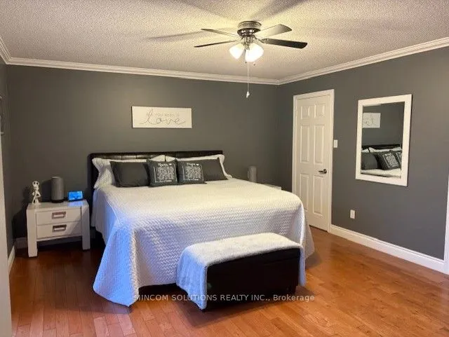 4 Downer Crescent